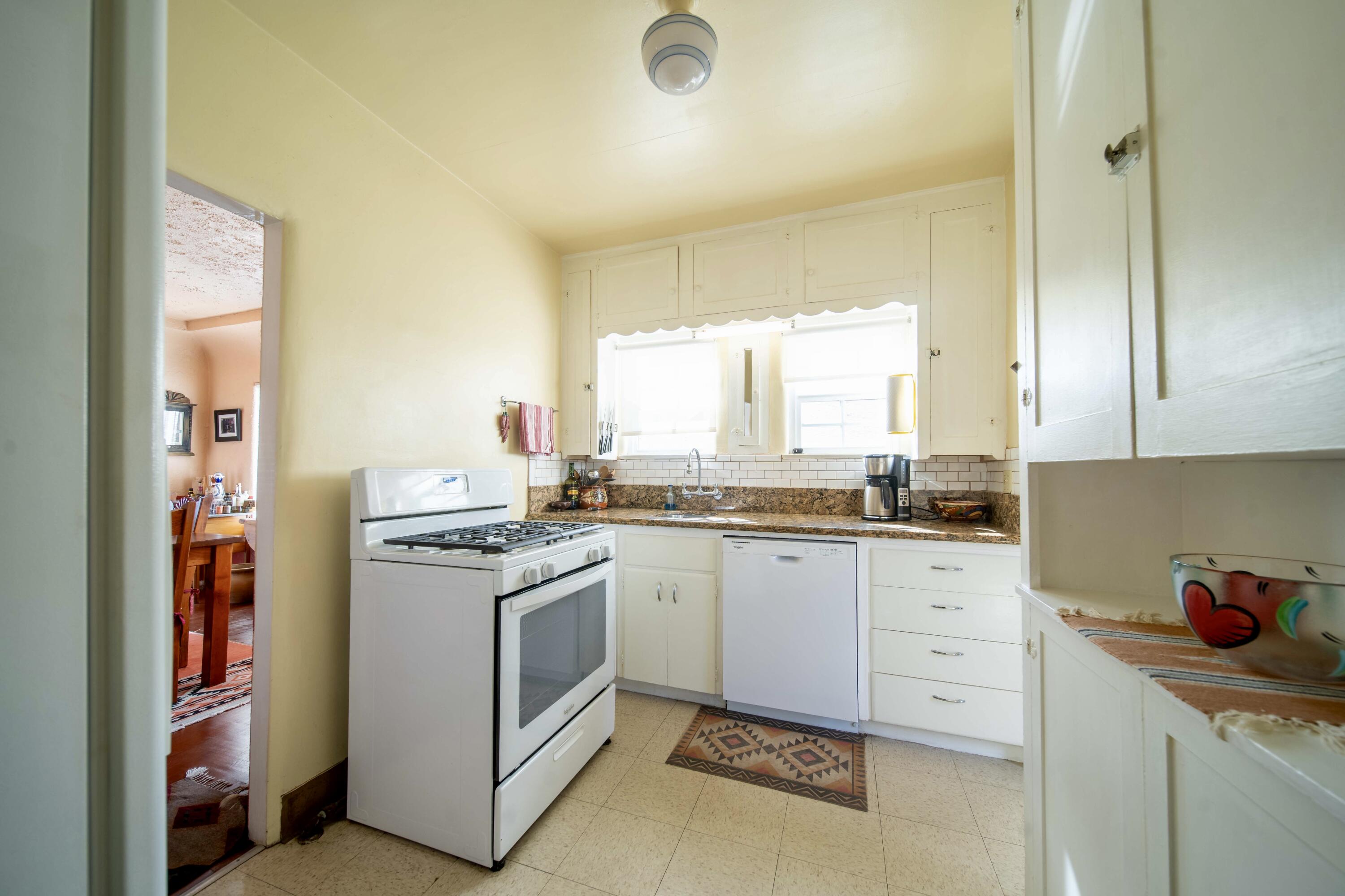 175 S Lindero, Lindsay, CA 93247