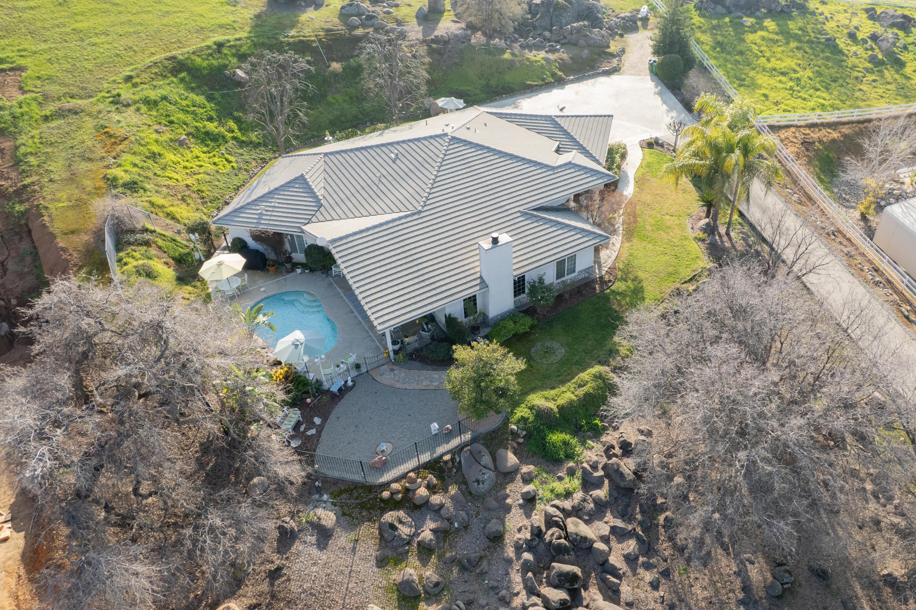 16404 Wardlaw, Springville, CA 93265