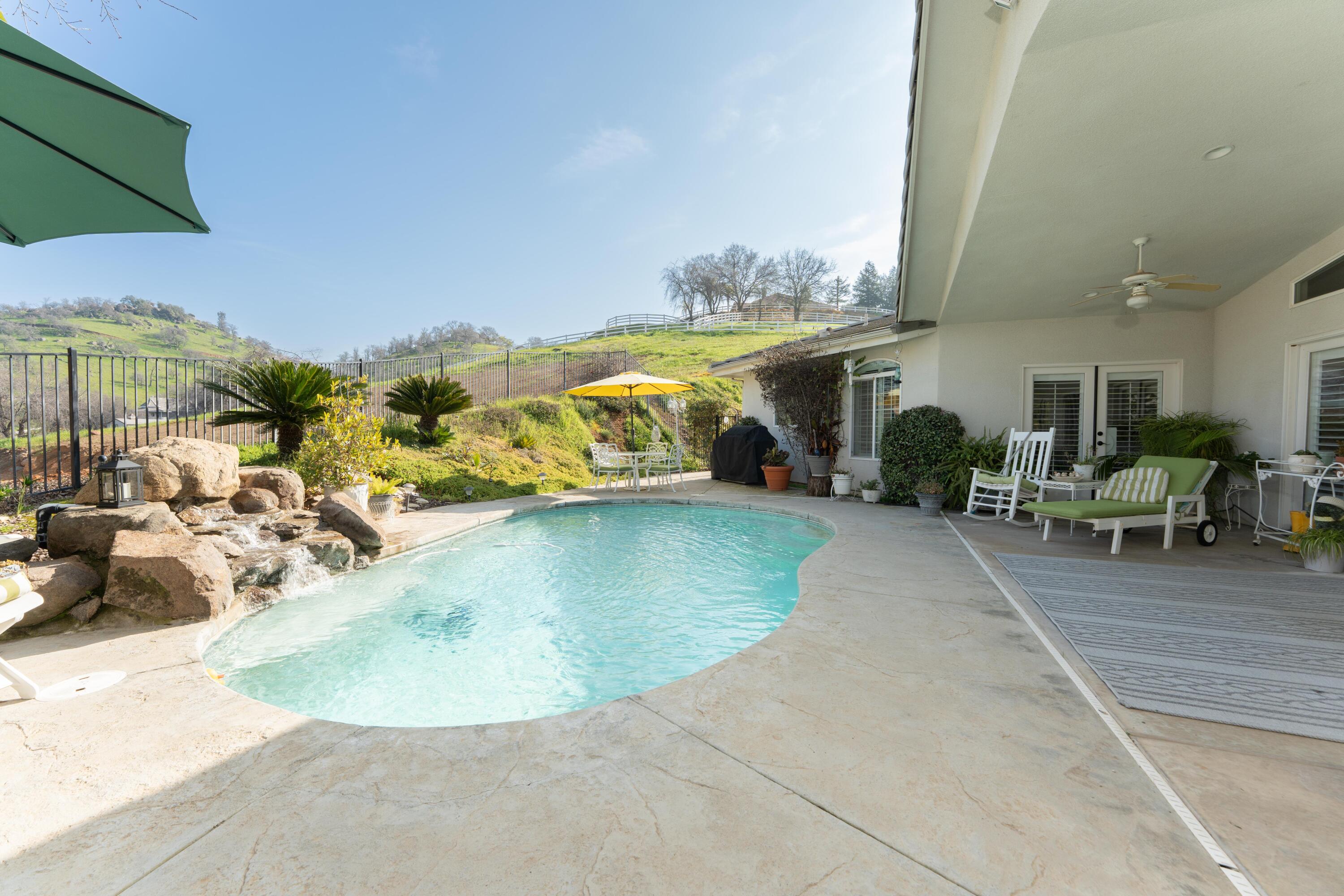 16404 Wardlaw, Springville, CA 93265