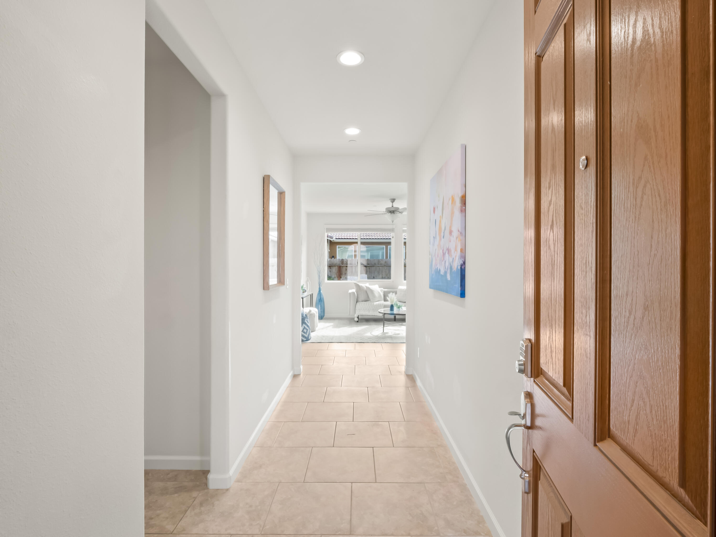 2318 Lombard Ln, Clovis, CA 93611