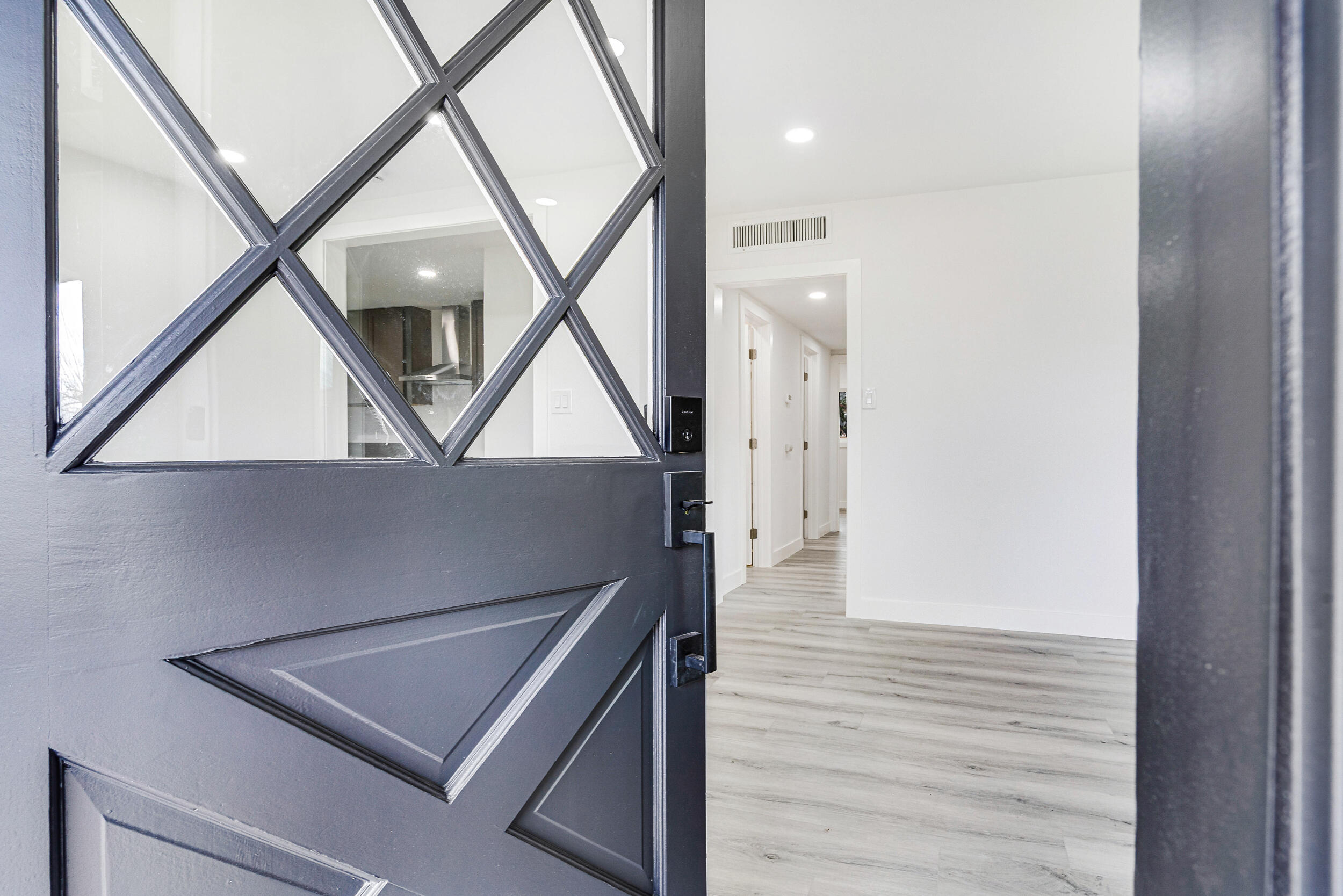 2317 Lynwood St, Bakersfield, CA 93306