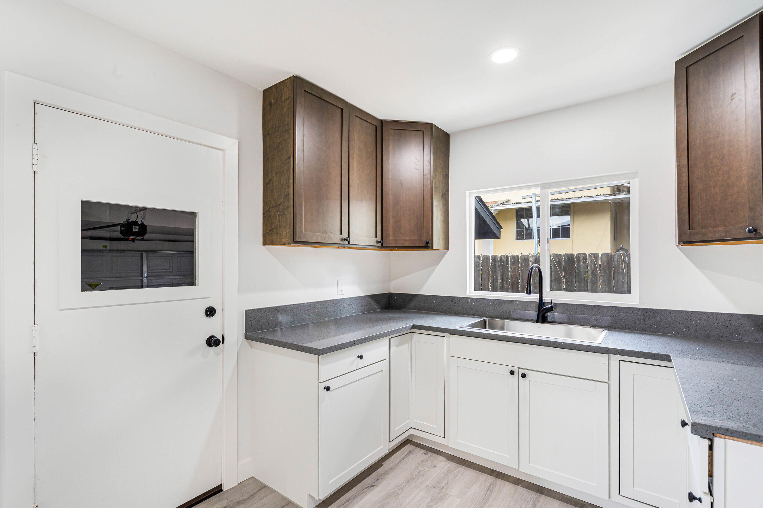 2317 Lynwood St, Bakersfield, CA 93306