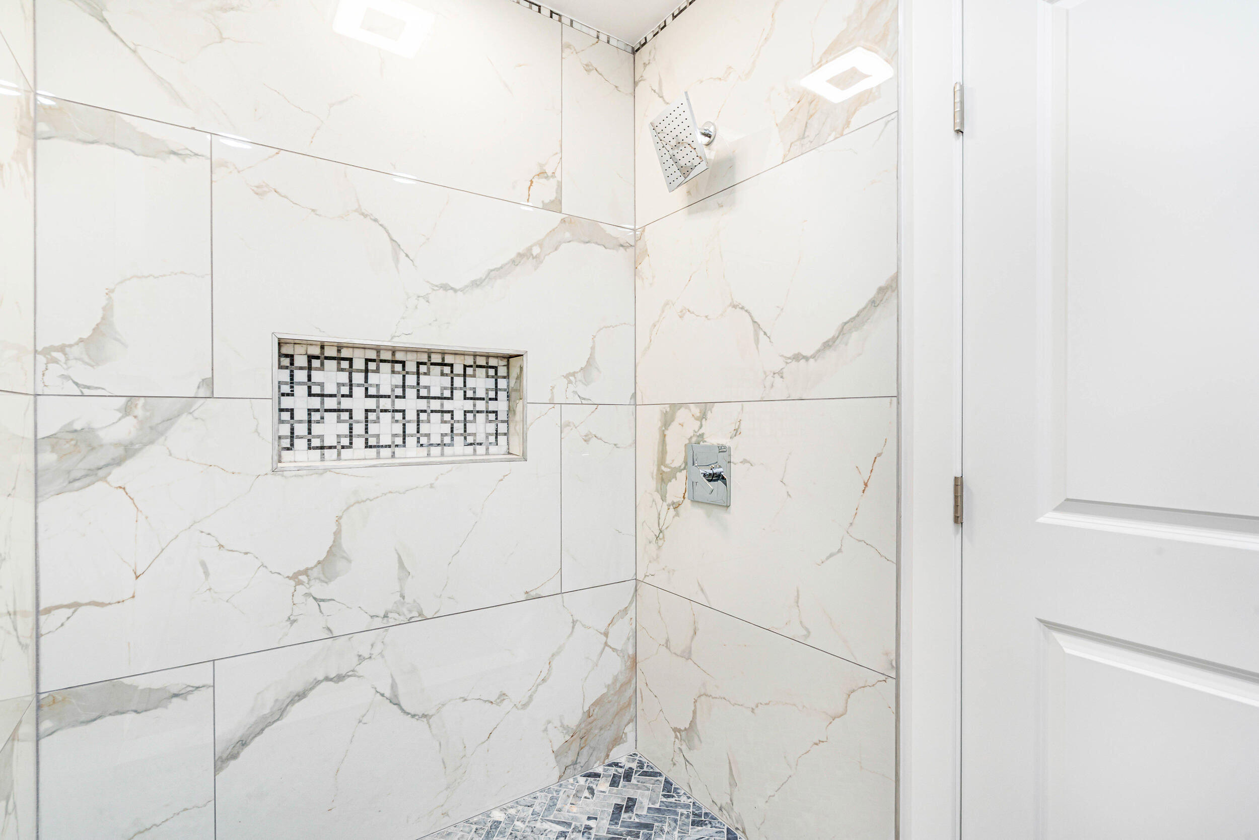 2317 Lynwood St, Bakersfield, CA 93306