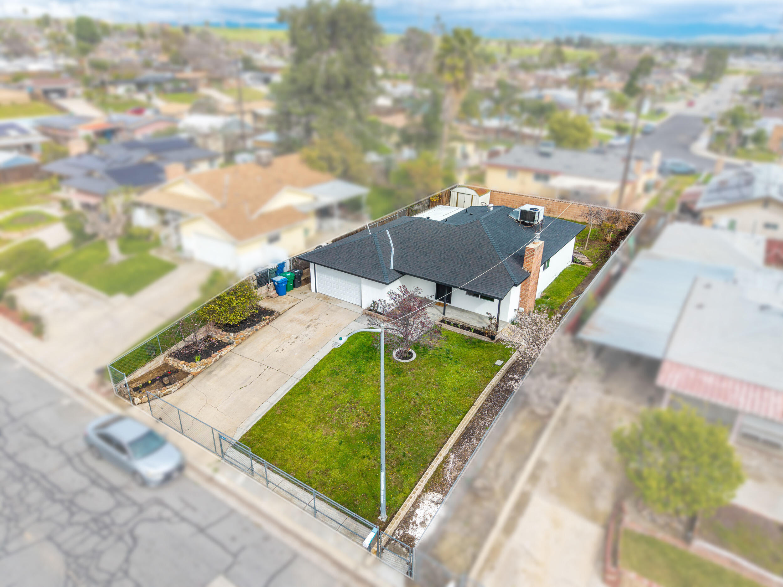 2317 Lynwood St, Bakersfield, CA 93306