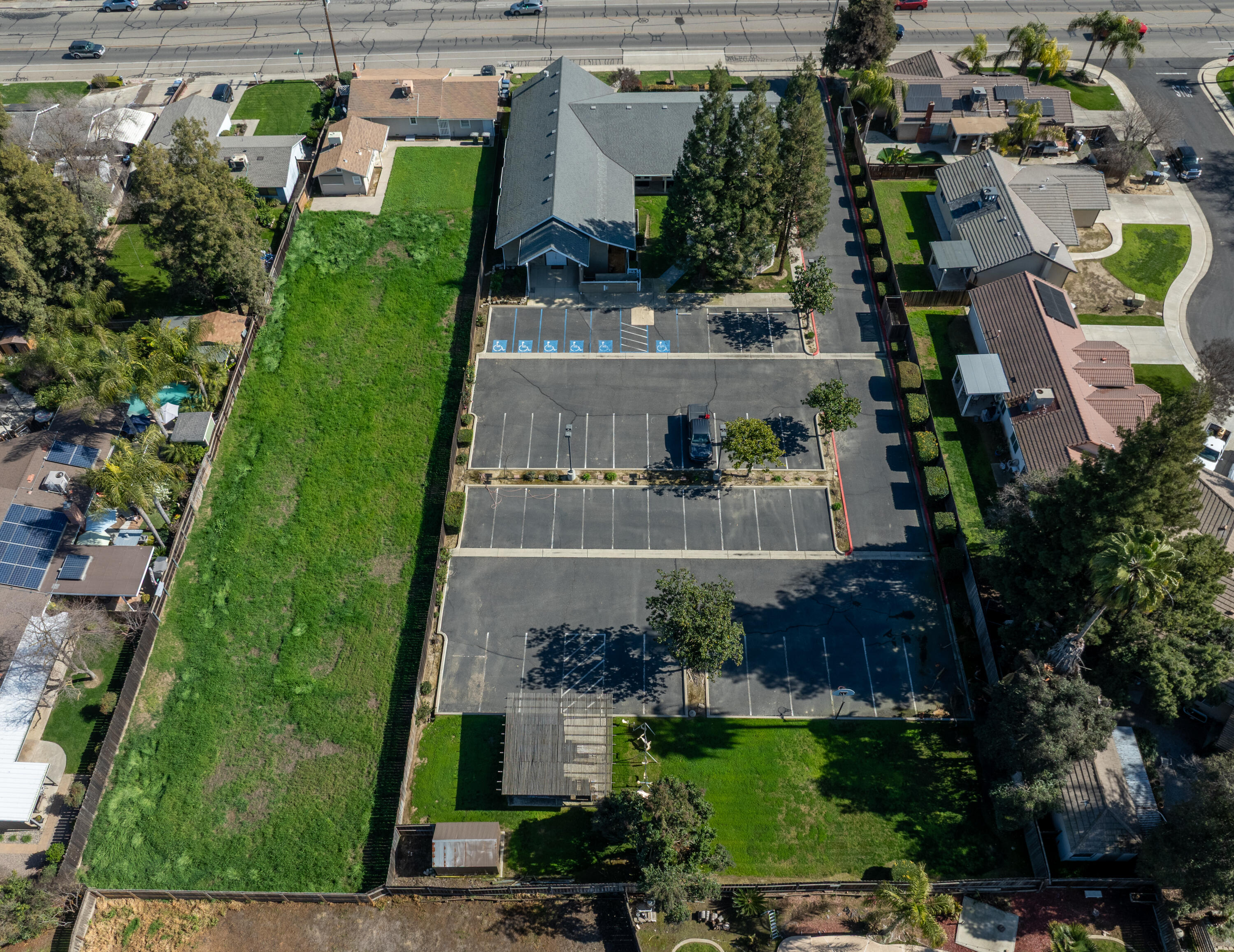 2127 S Giddings St, Visalia, CA 93277