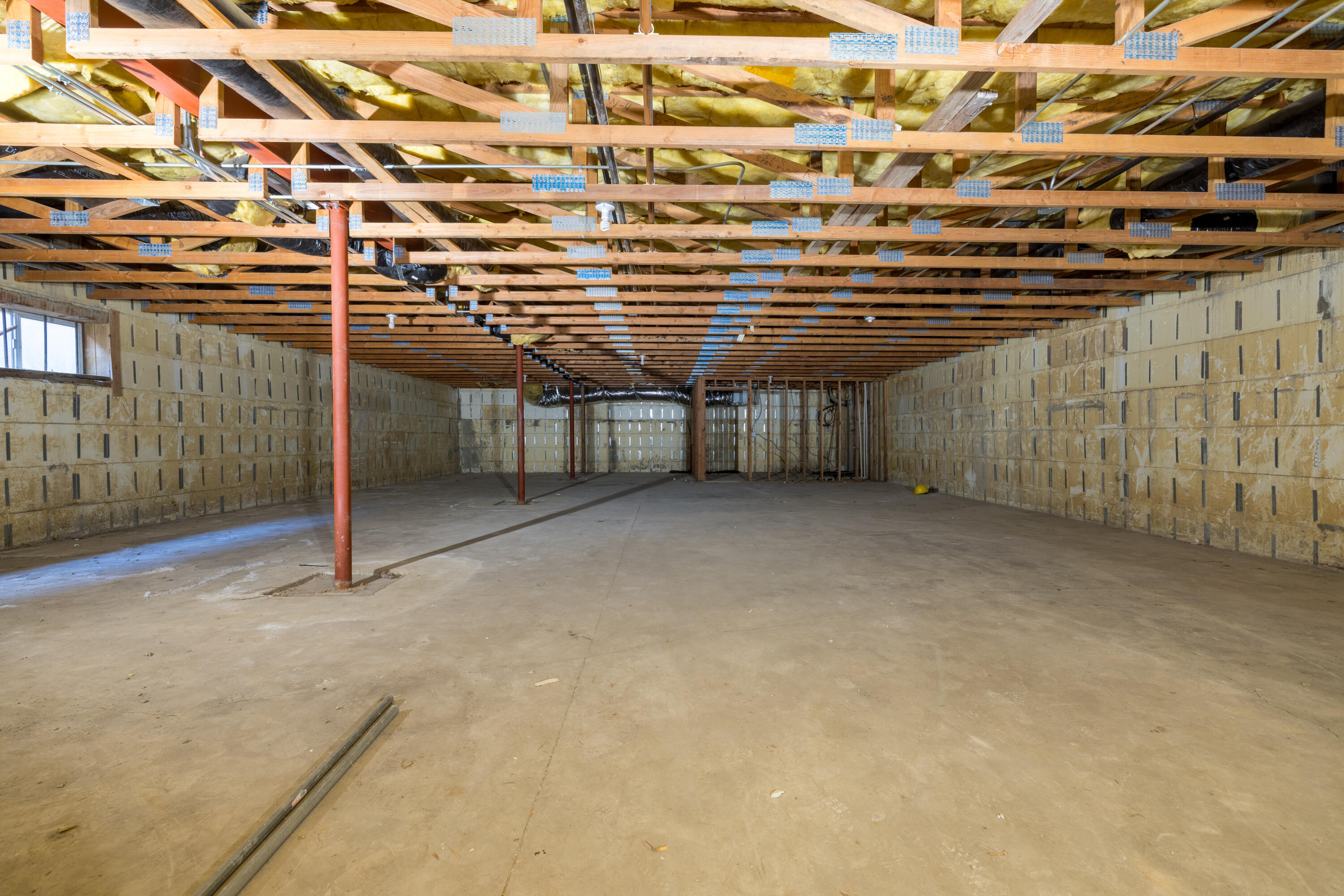 2127 S Giddings St, Visalia, CA 93277