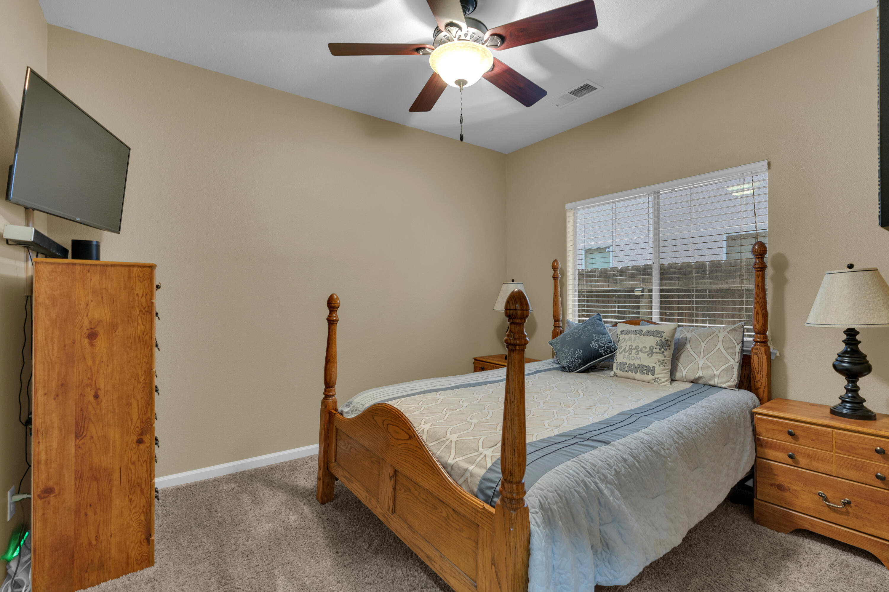 2949 E Palisade Dr, Fresno, CA 93720