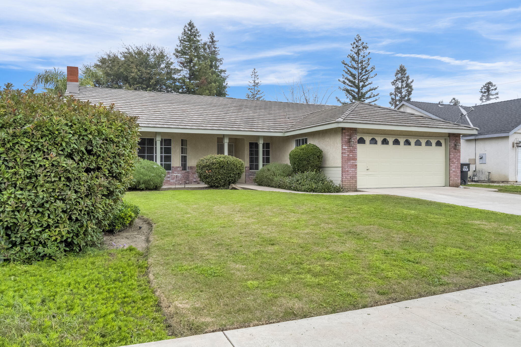 3632 E Willow Ct, Visalia, CA 93292