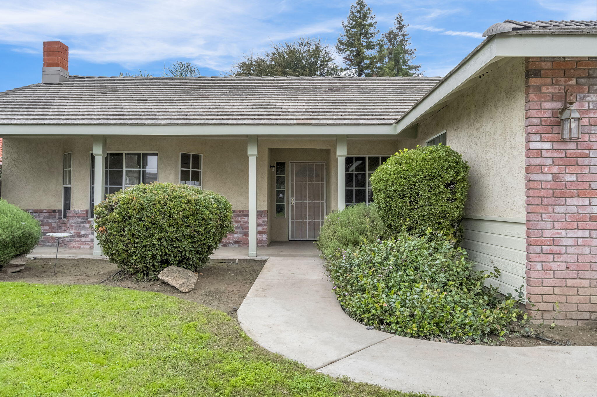 3632 E Willow Ct, Visalia, CA 93292