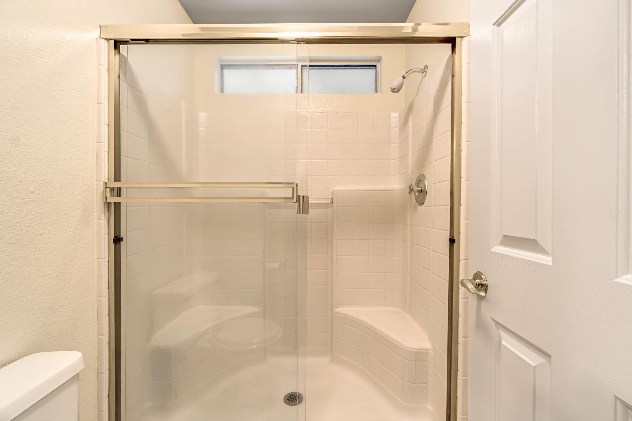 3632 E Willow Ct, Visalia, CA 93292