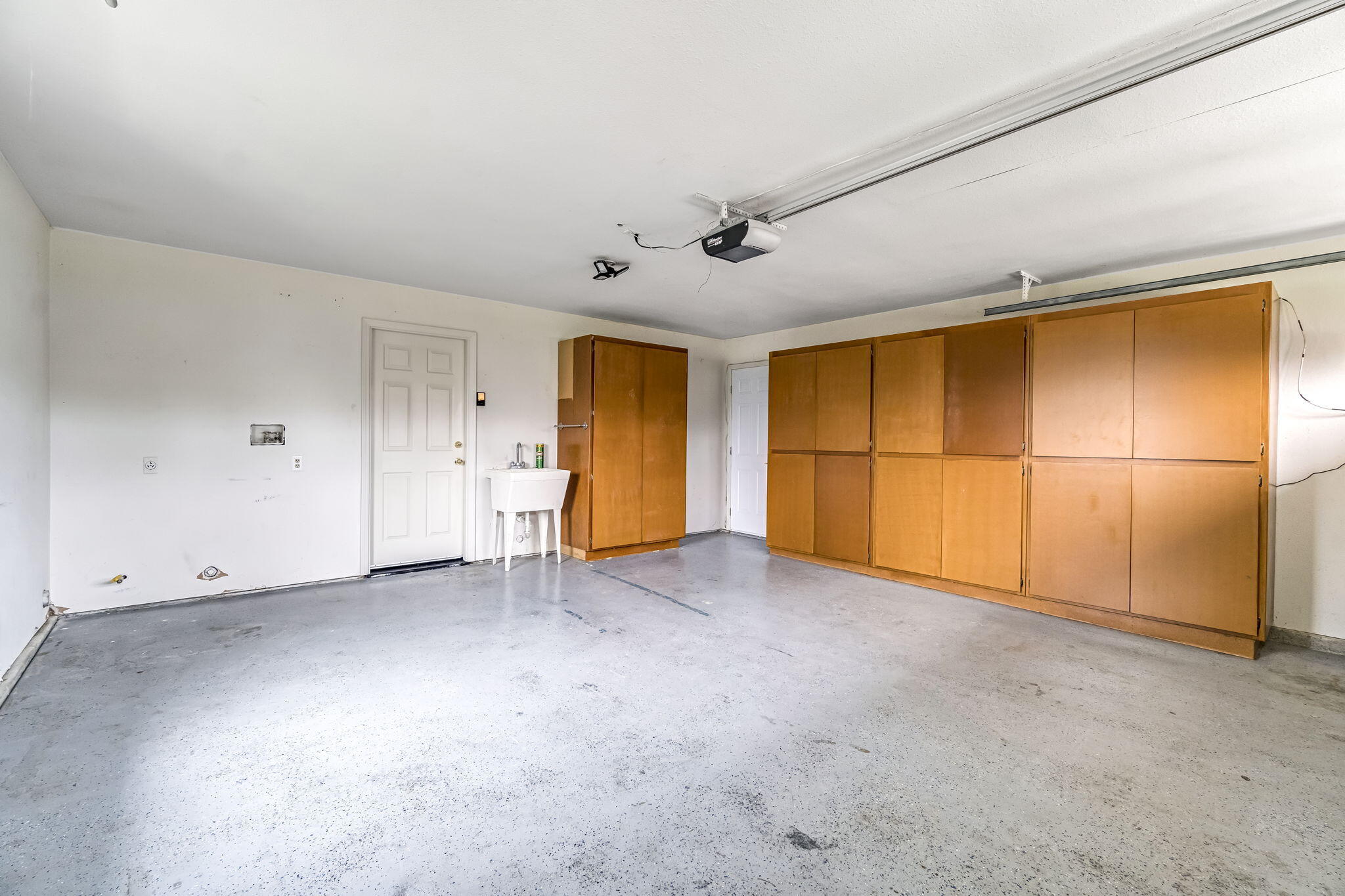 3632 E Willow Ct, Visalia, CA 93292