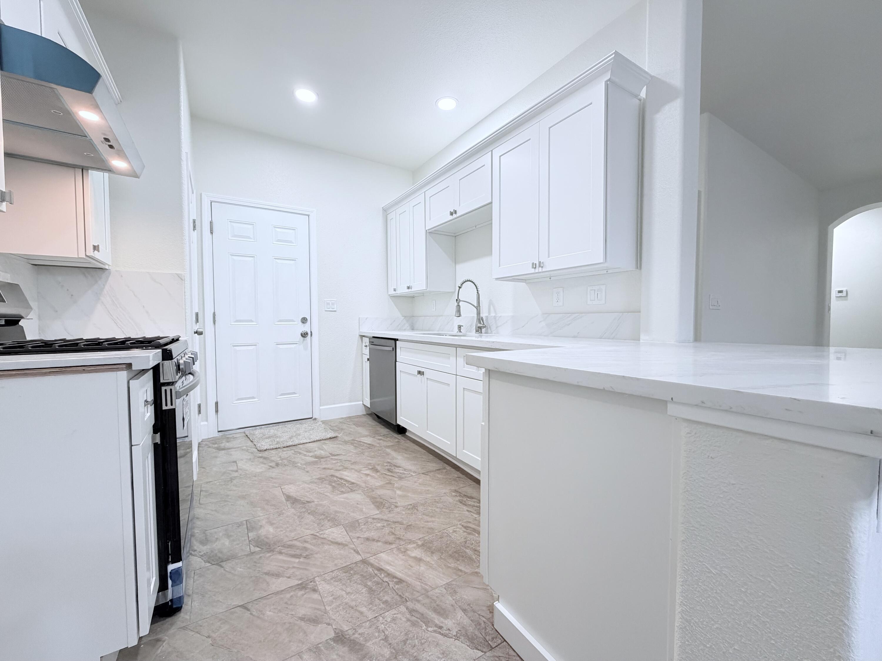 4330 E College Ave, Visalia, CA 93292