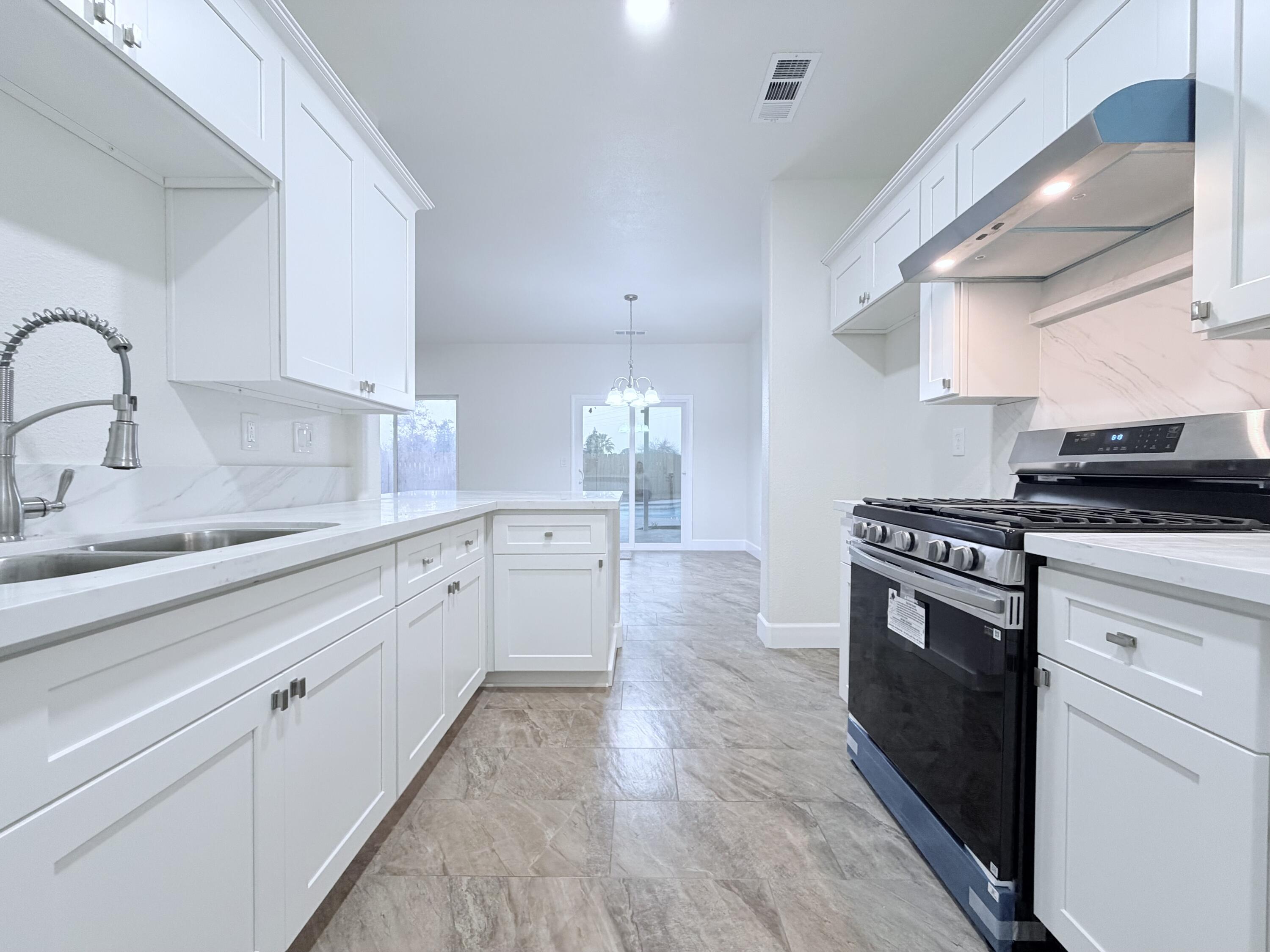 4330 E College Ave, Visalia, CA 93292