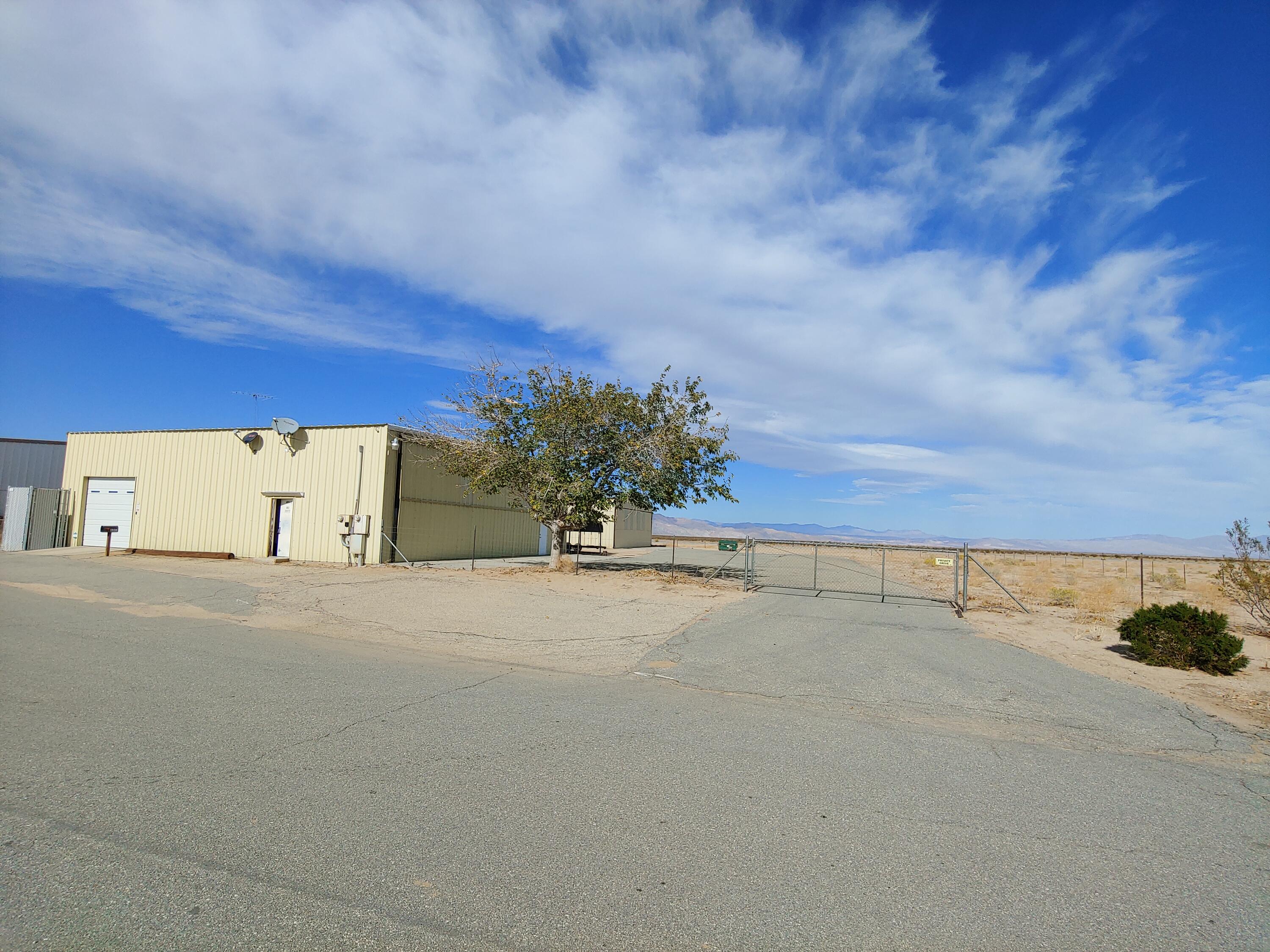 6001 Curtiss Pl, California City, CA 93505