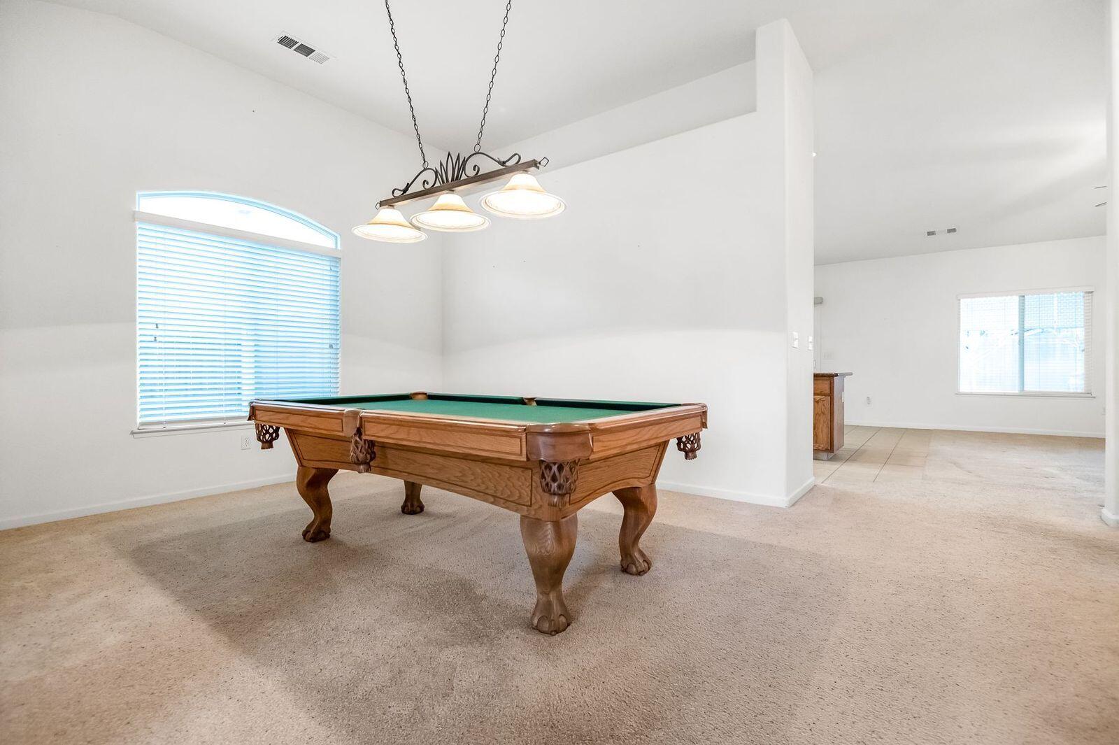 2303 S Conyer Ct, Visalia, CA 93277