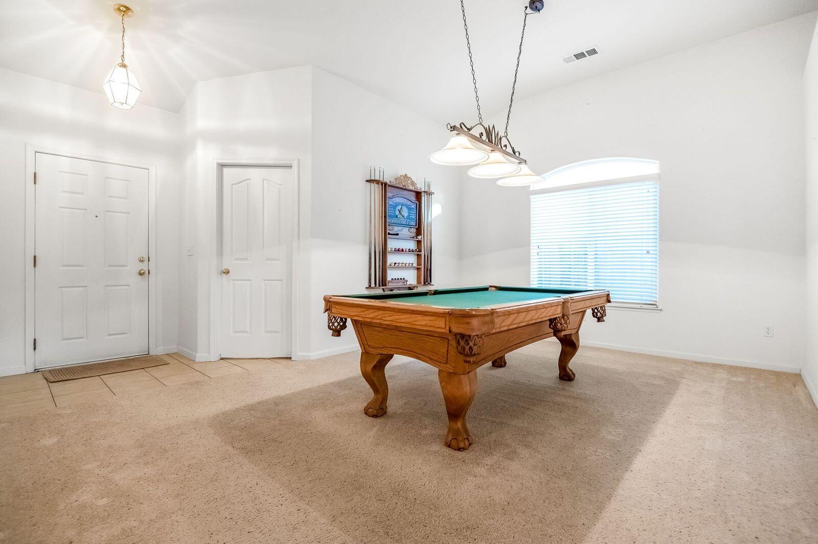 2303 S Conyer Ct, Visalia, CA 93277