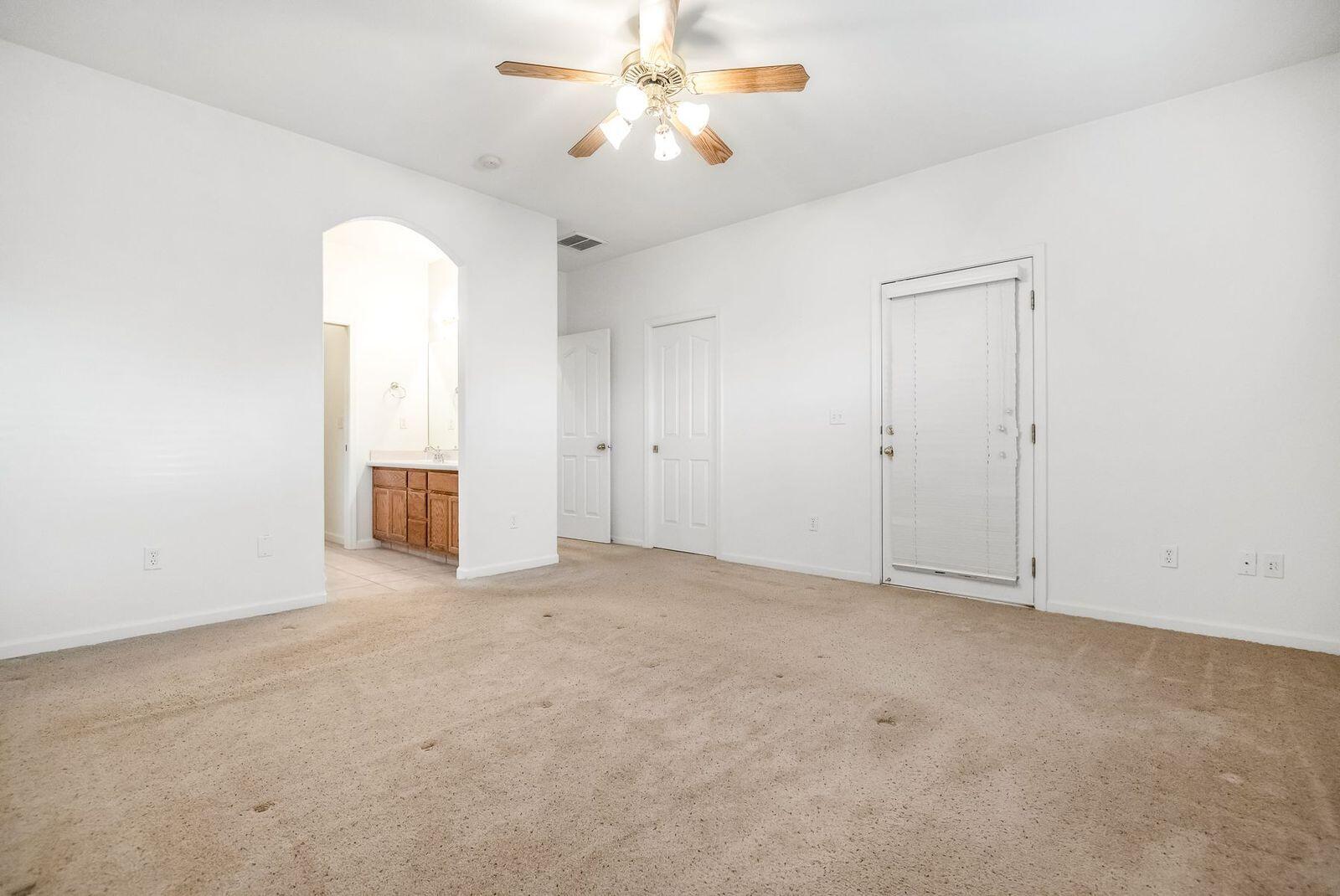 2303 S Conyer Ct, Visalia, CA 93277