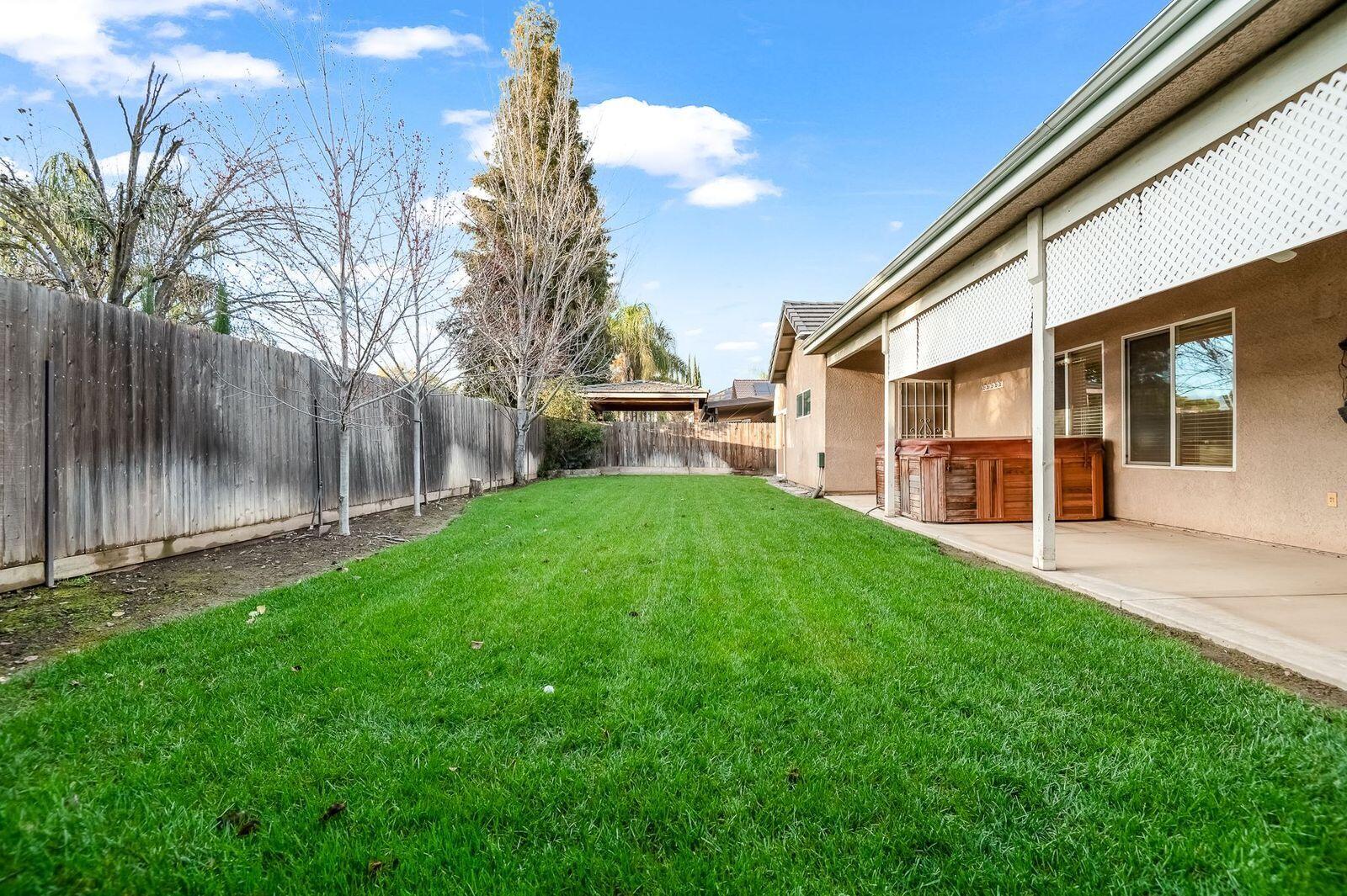 2303 S Conyer Ct, Visalia, CA 93277