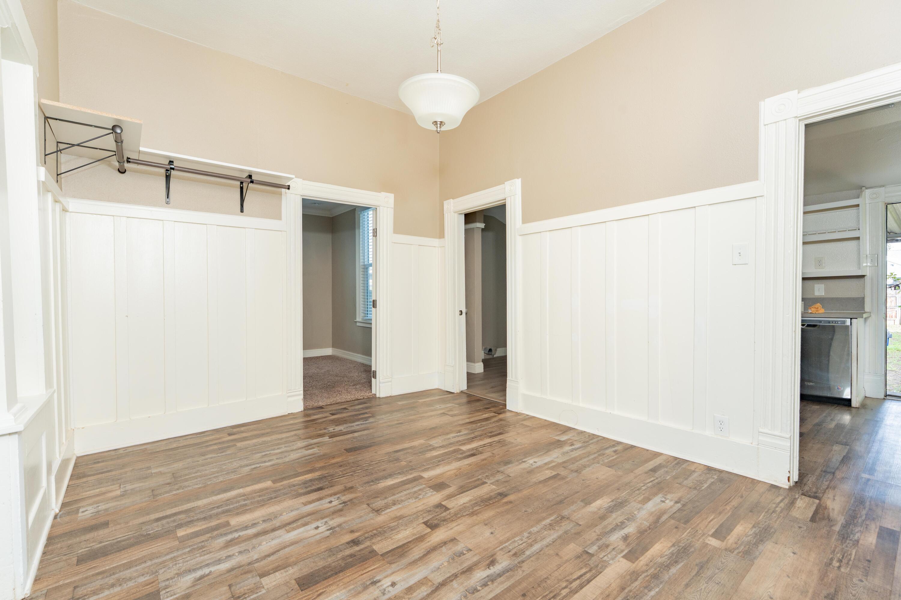 533 S Kaweah Ave, Exeter, CA 93221