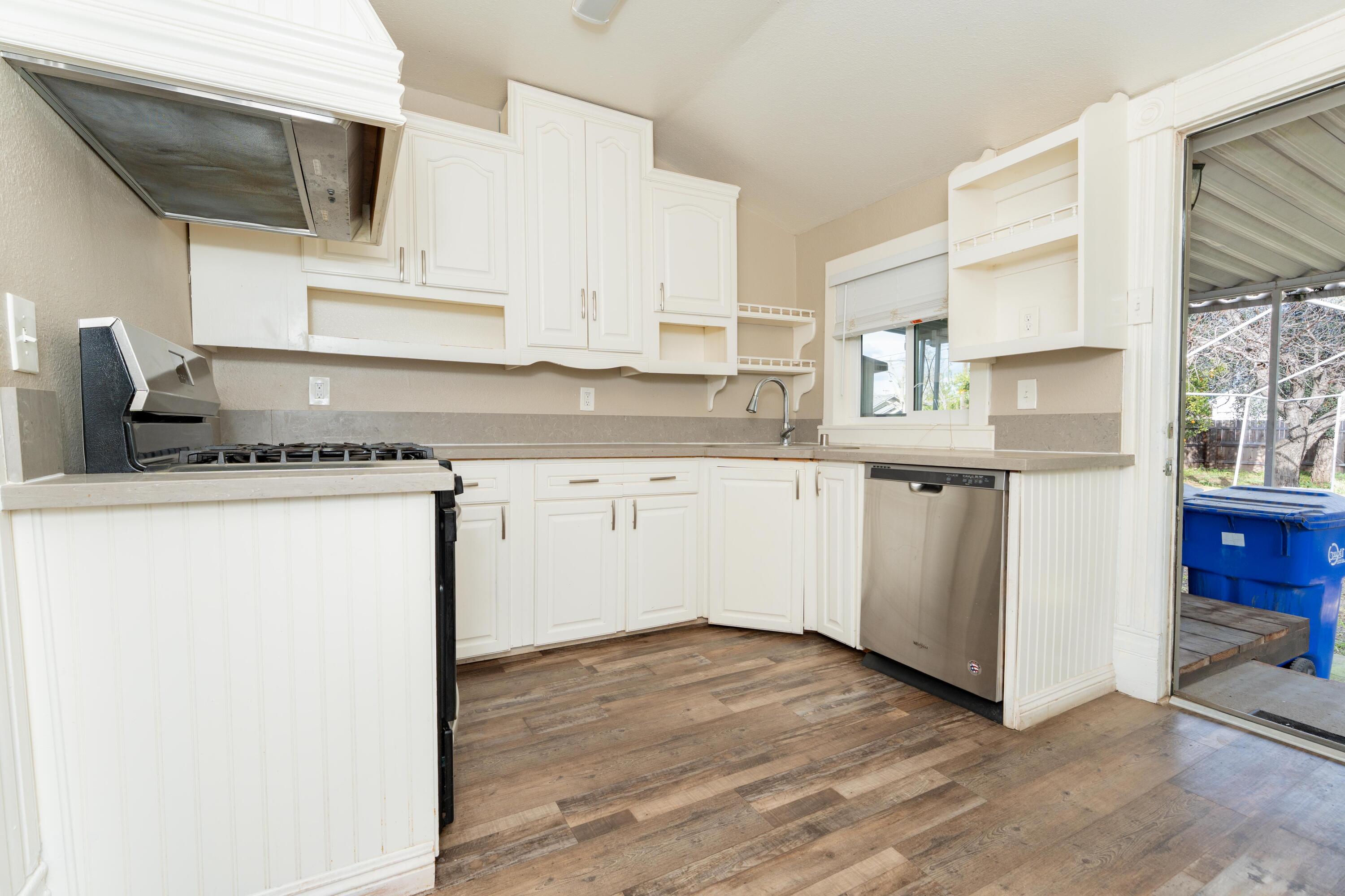 533 S Kaweah Ave, Exeter, CA 93221