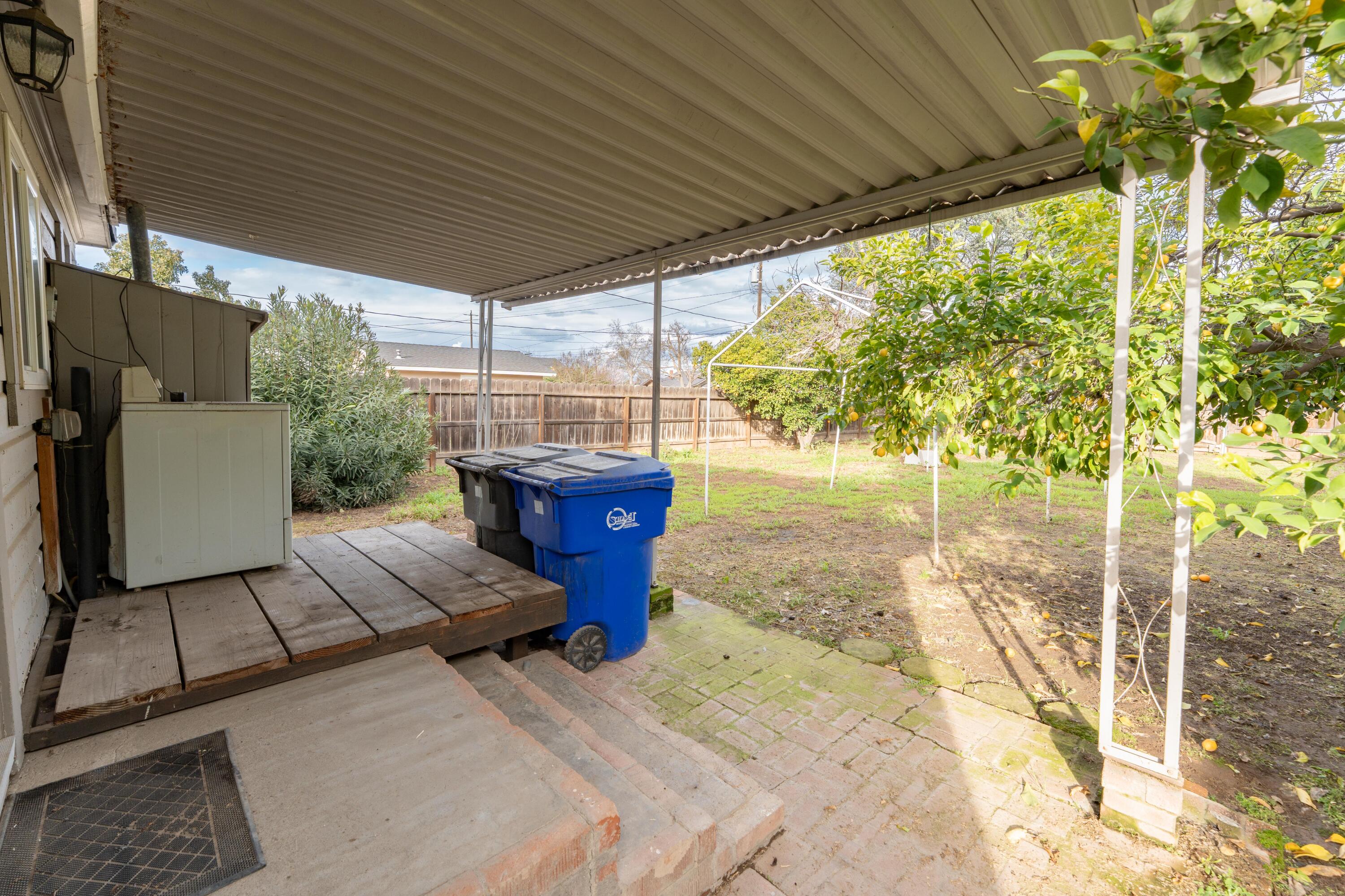 533 S Kaweah Ave, Exeter, CA 93221