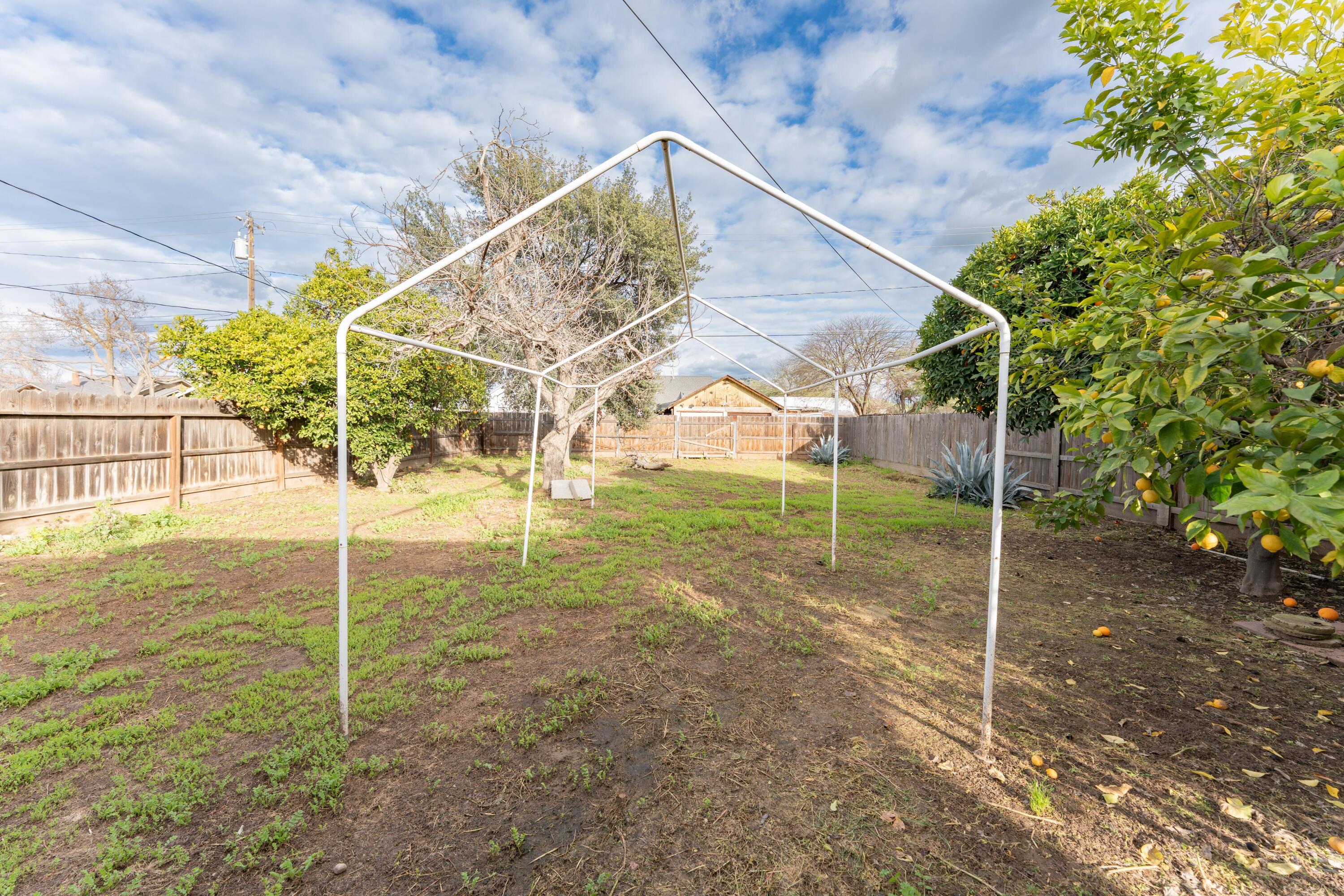 533 S Kaweah Ave, Exeter, CA 93221