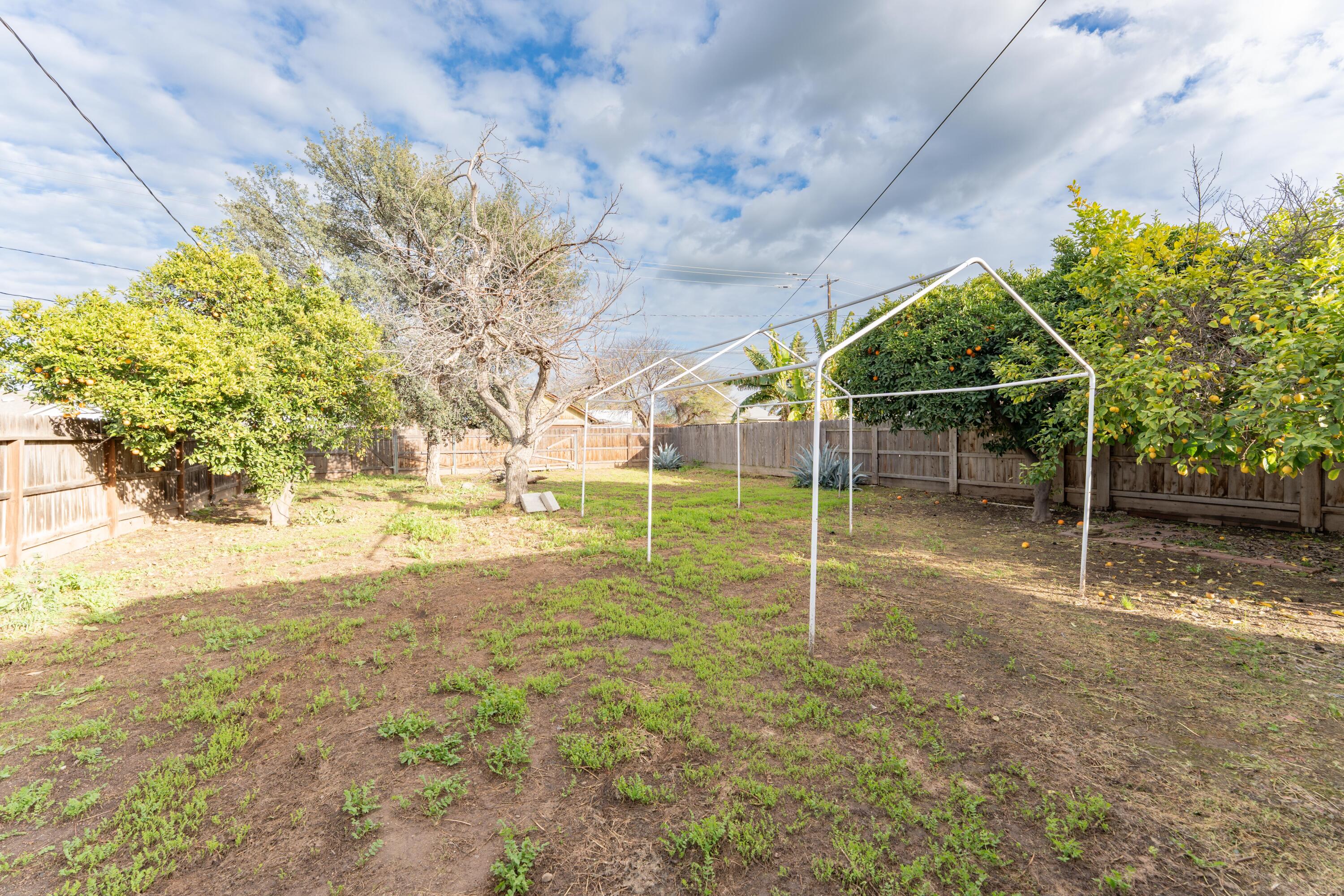 533 S Kaweah Ave, Exeter, CA 93221