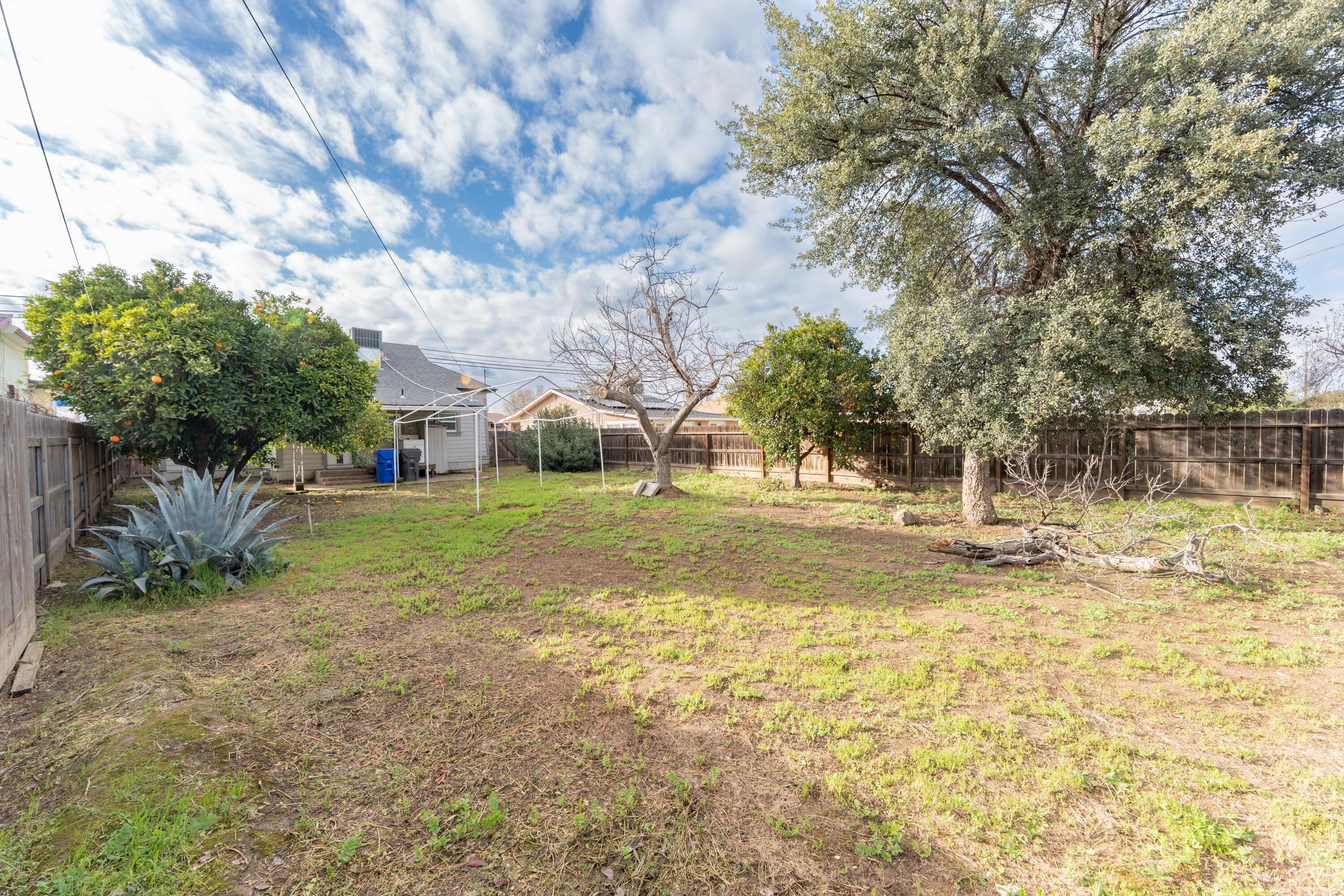 533 S Kaweah Ave, Exeter, CA 93221