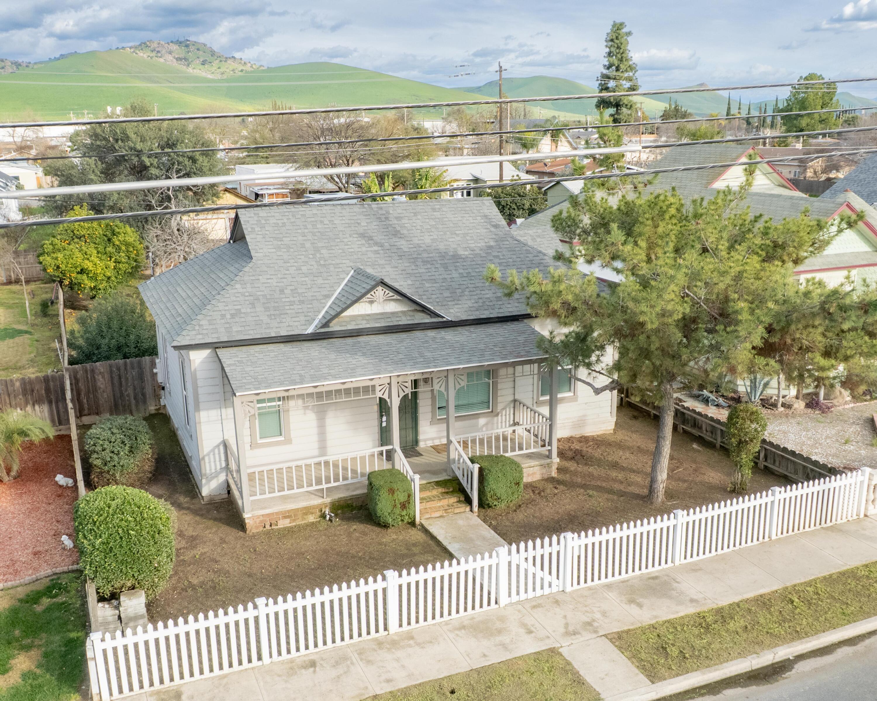 533 S Kaweah Ave, Exeter, CA 93221