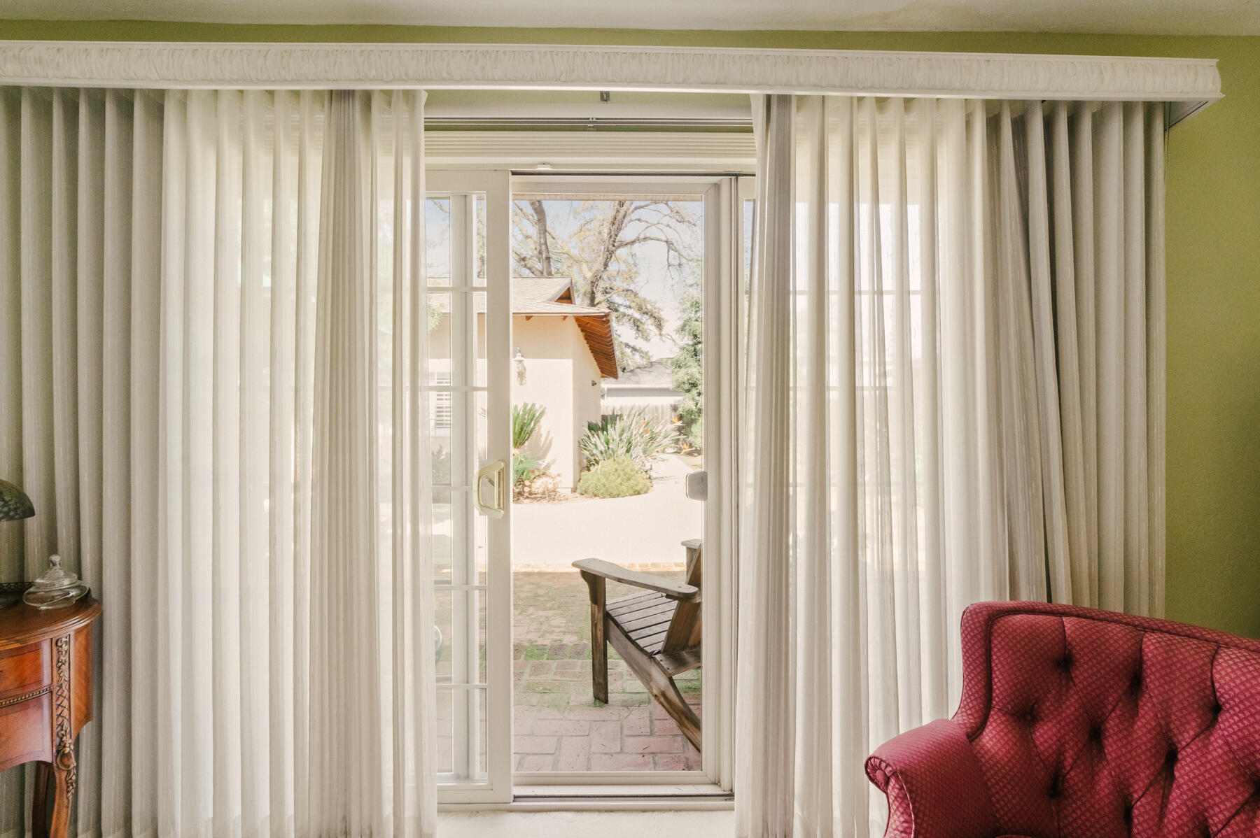 130 E Woodward Dr, Tulare, CA 93274