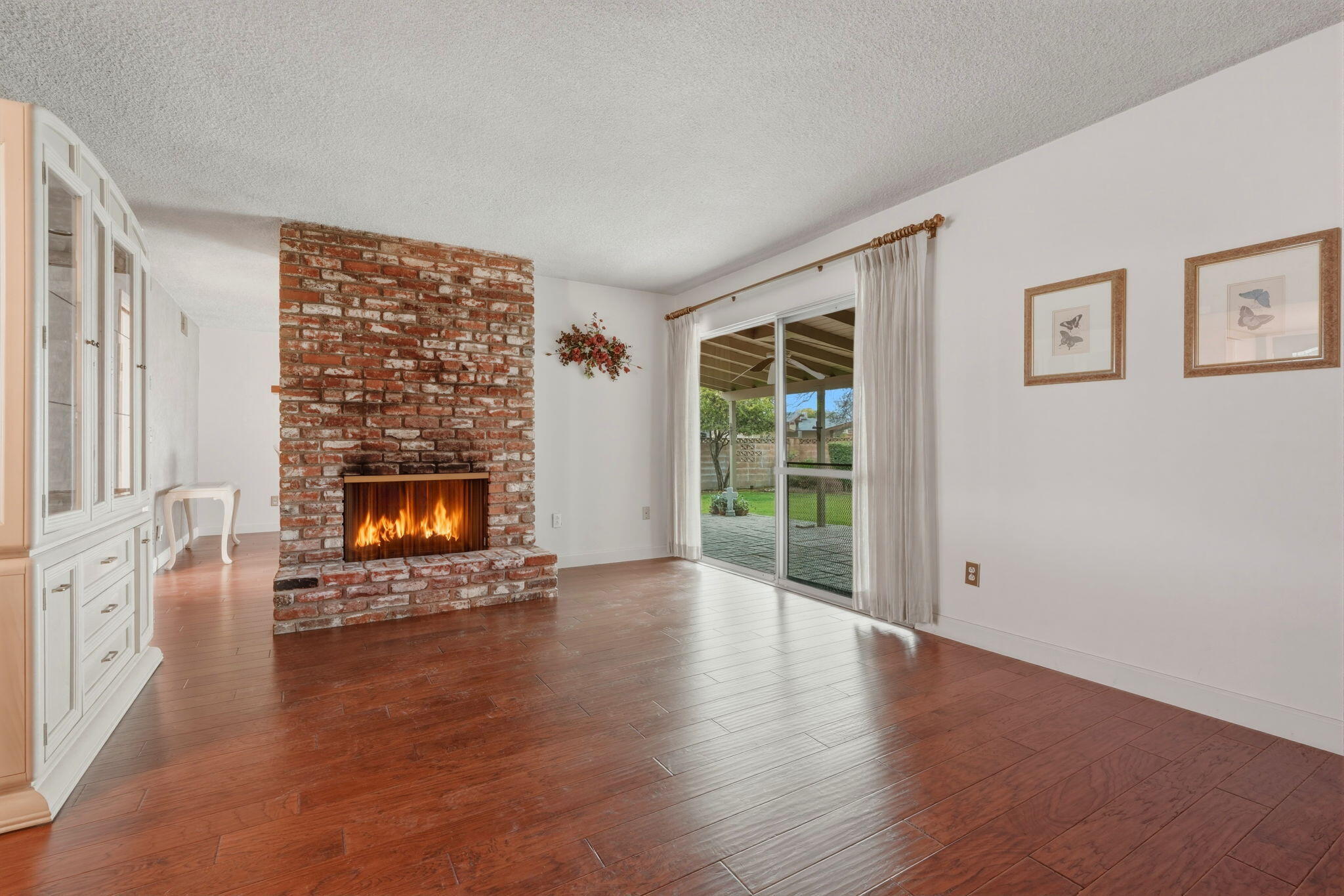 851 N Cottage St, Porterville, CA 93257