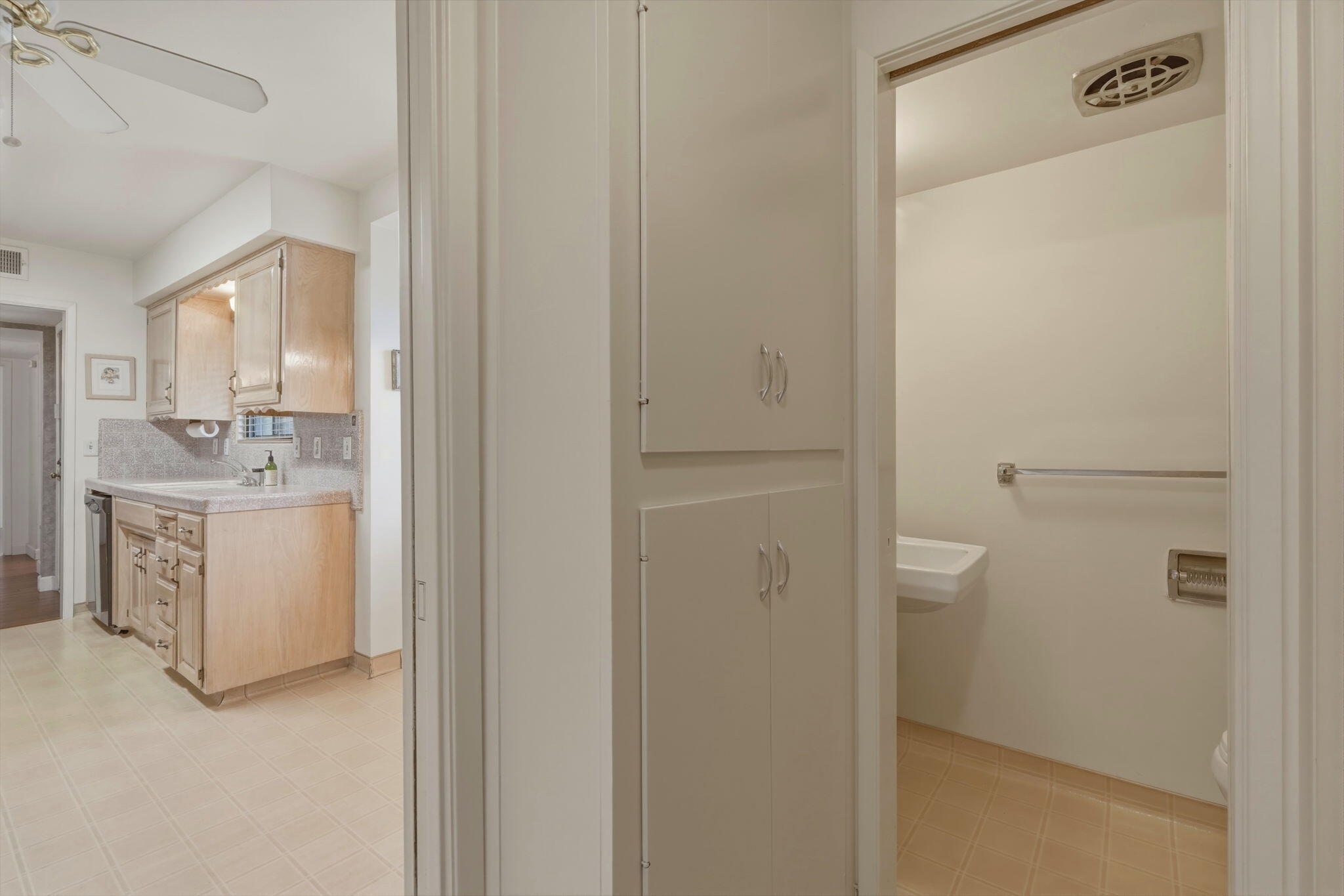 851 N Cottage St, Porterville, CA 93257