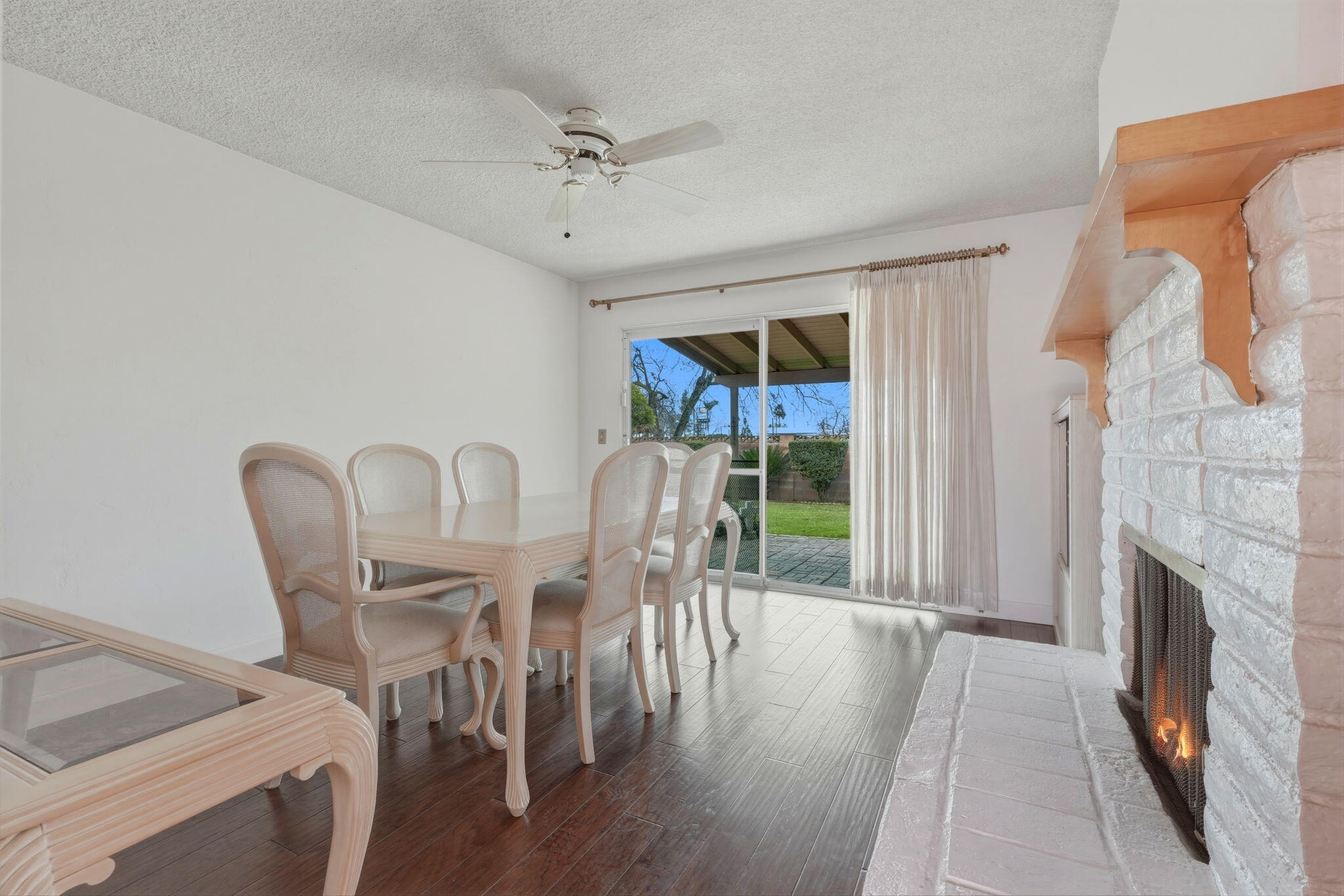 851 N Cottage St, Porterville, CA 93257