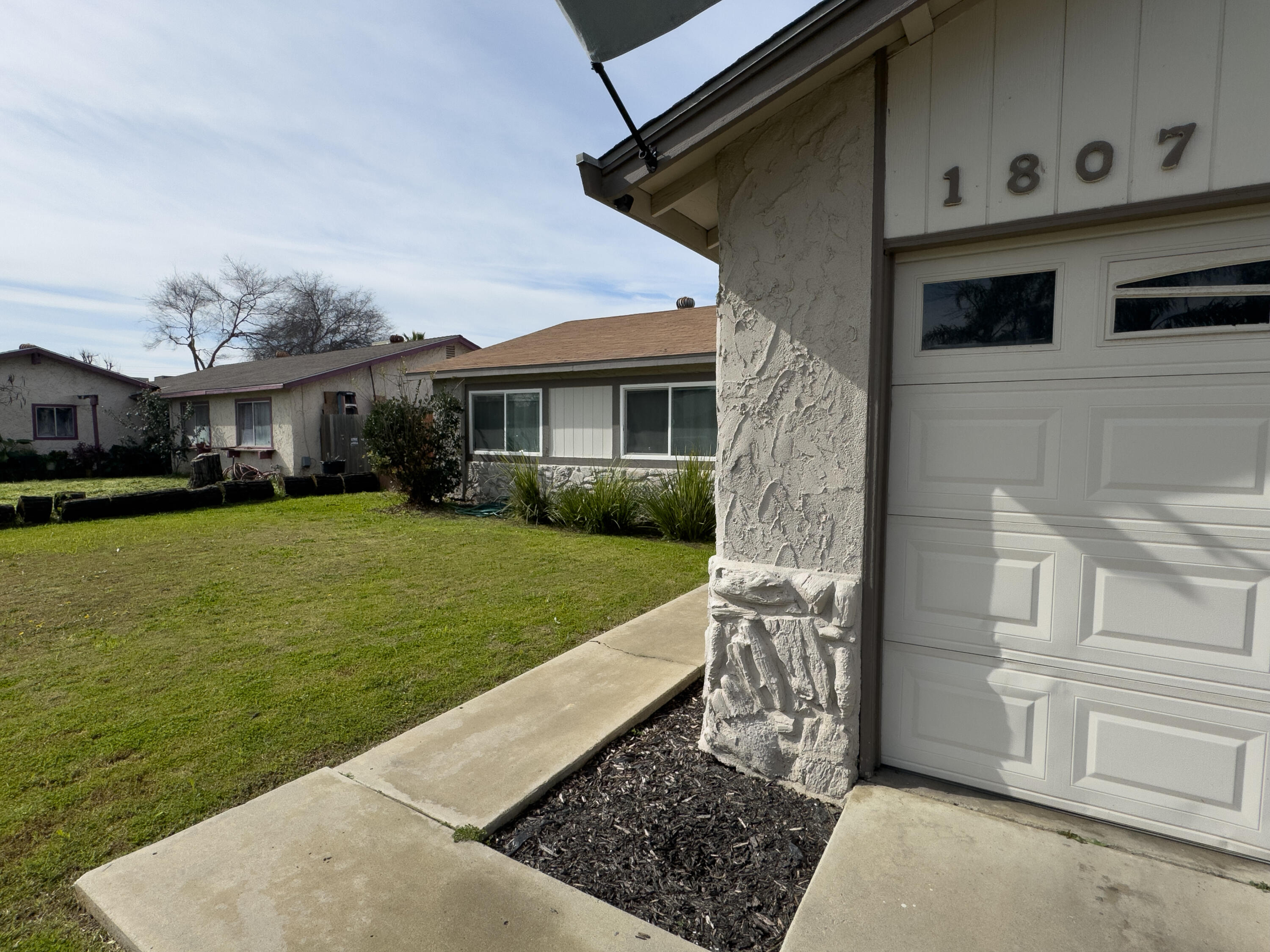 1807 S Kent St, Visalia, CA 93277