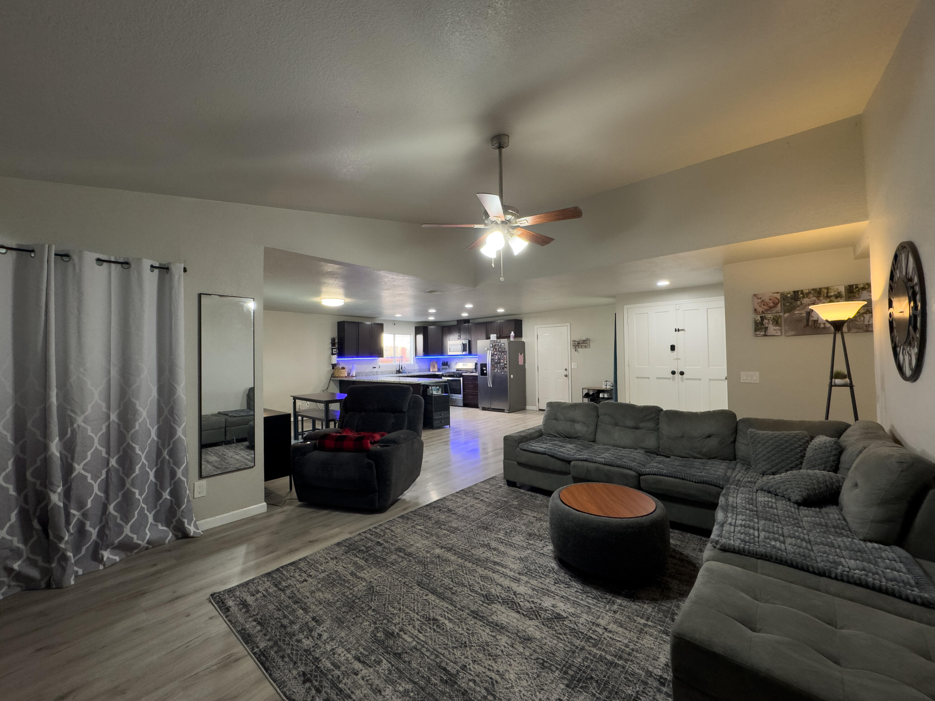 1807 S Kent St, Visalia, CA 93277