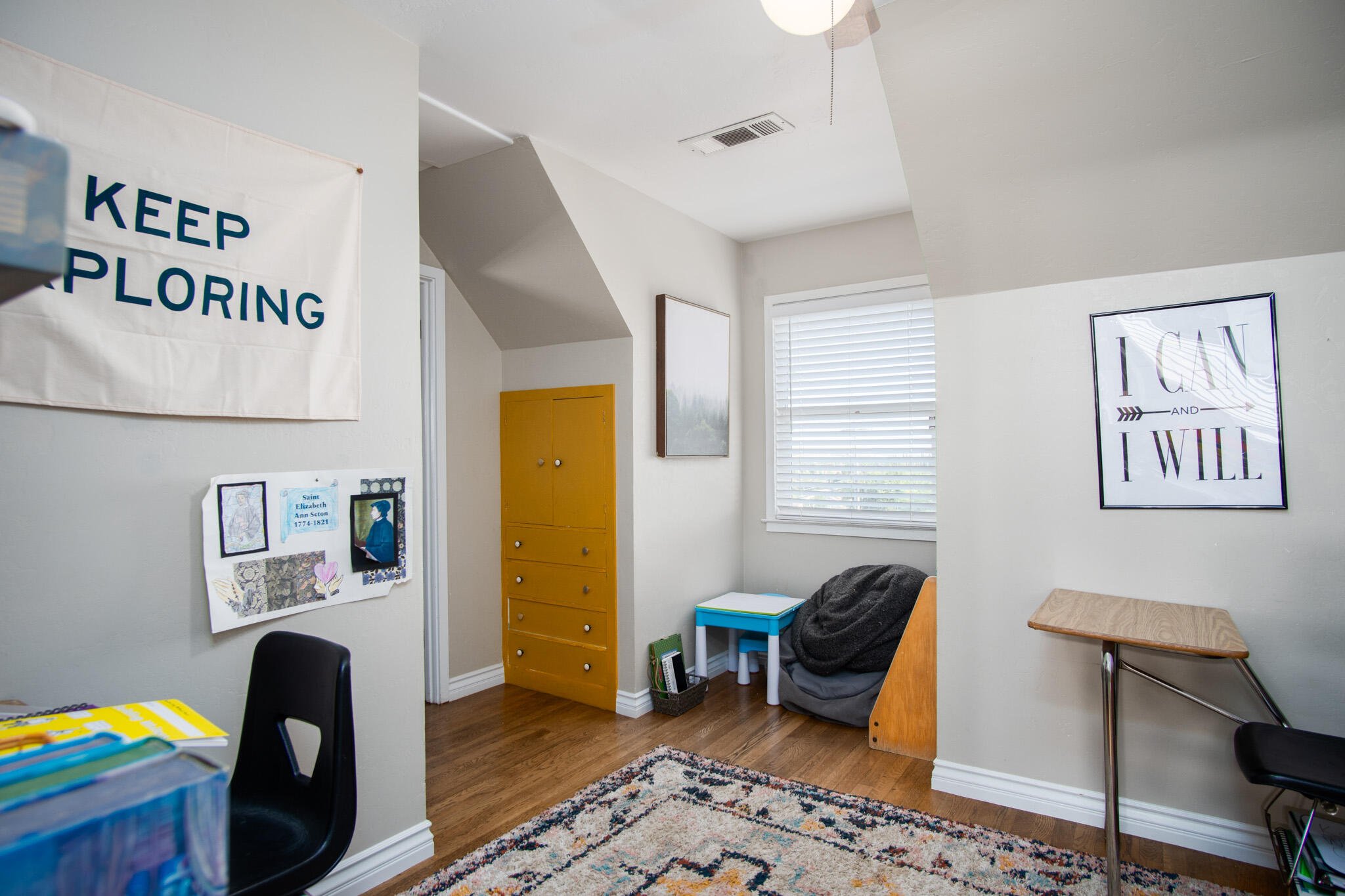 958 E Morton Hill Ave, Porterville, CA 93257