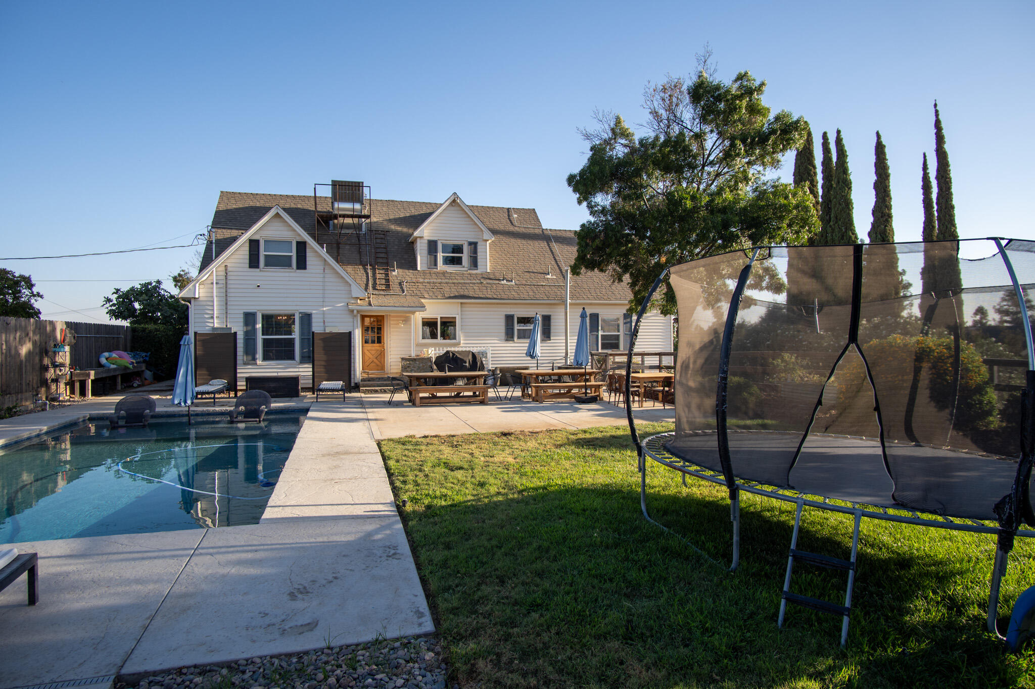 958 E Morton Hill Ave, Porterville, CA 93257