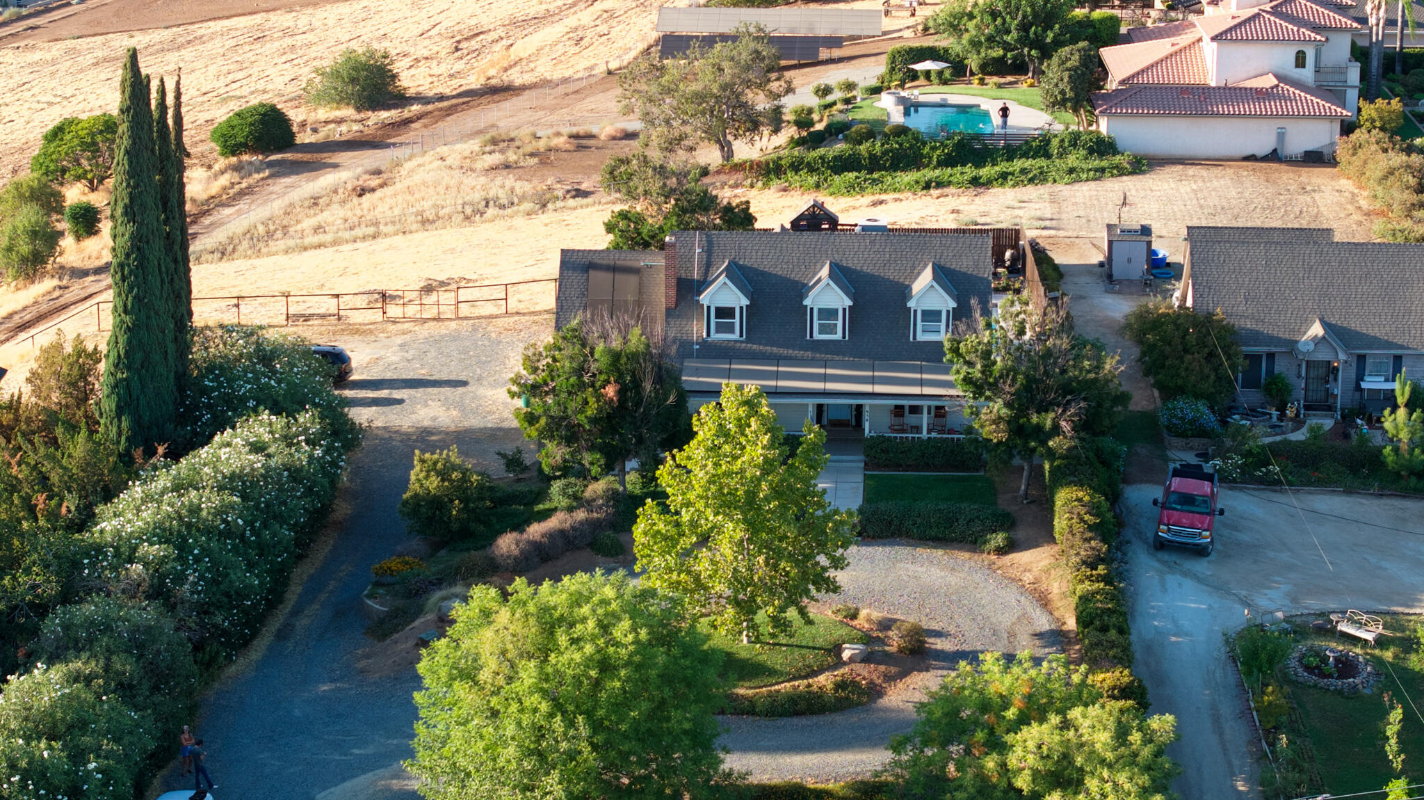 958 E Morton Hill Ave, Porterville, CA 93257