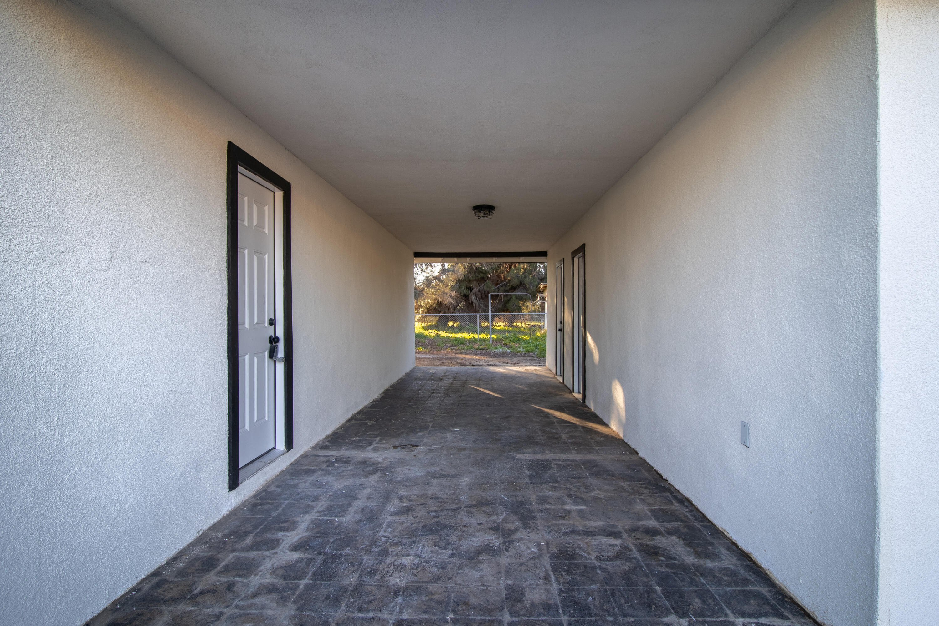 843 S Cottage St, Porterville, CA 93257