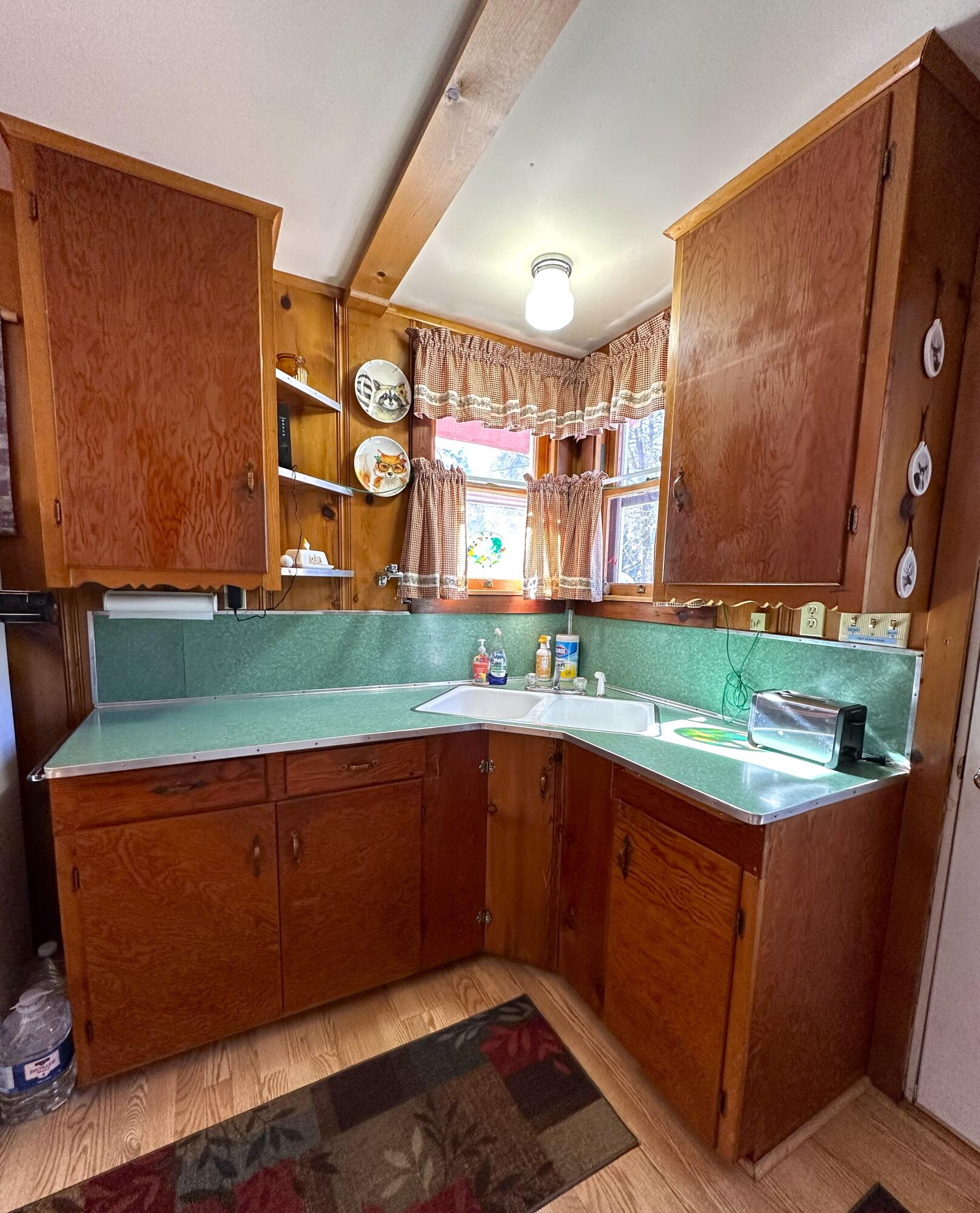 43947 Pine Flat Dr, California Hot Springs, CA 93207