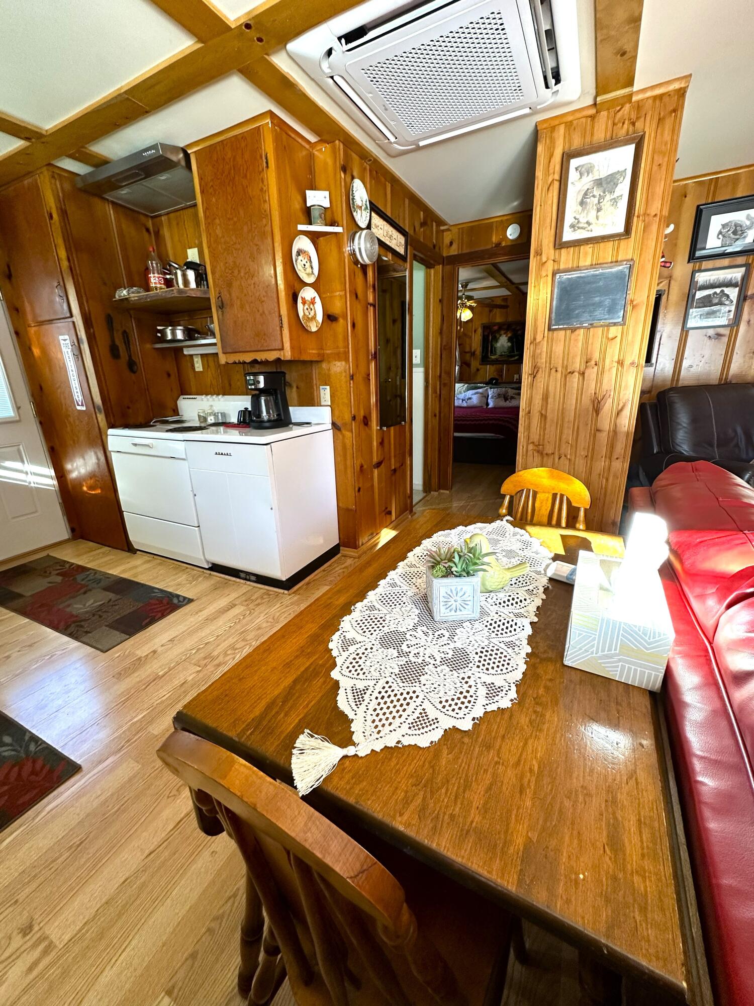 43947 Pine Flat Dr, California Hot Springs, CA 93207