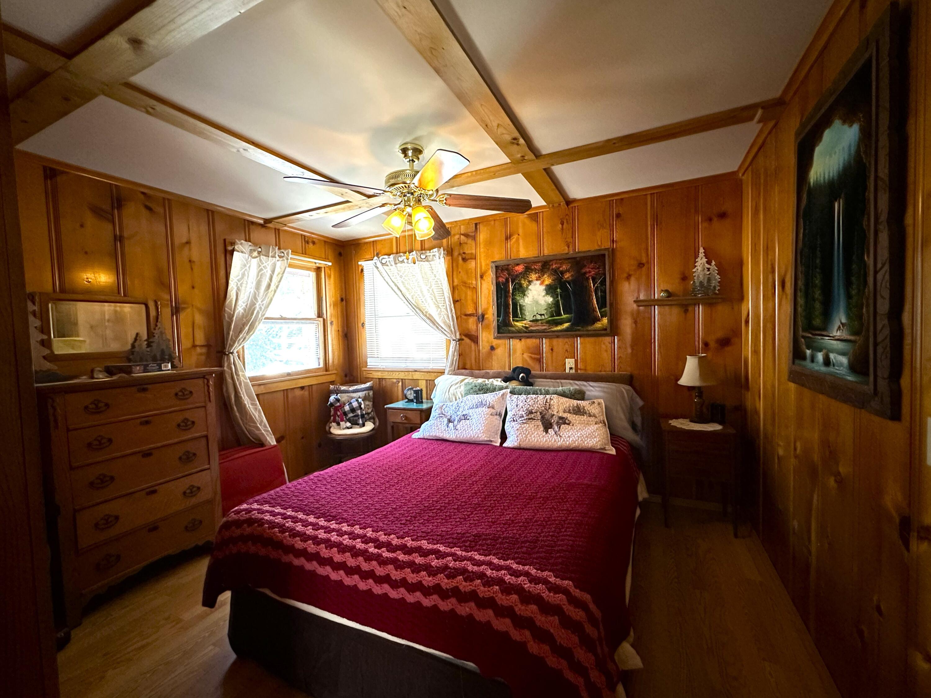 43947 Pine Flat Dr, California Hot Springs, CA 93207