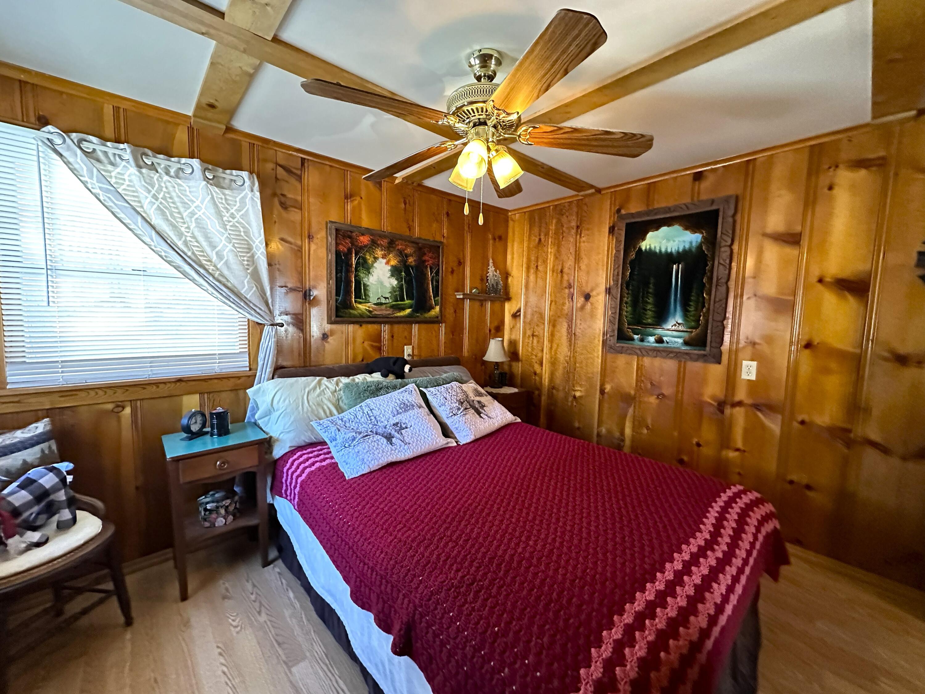 43947 Pine Flat Dr, California Hot Springs, CA 93207