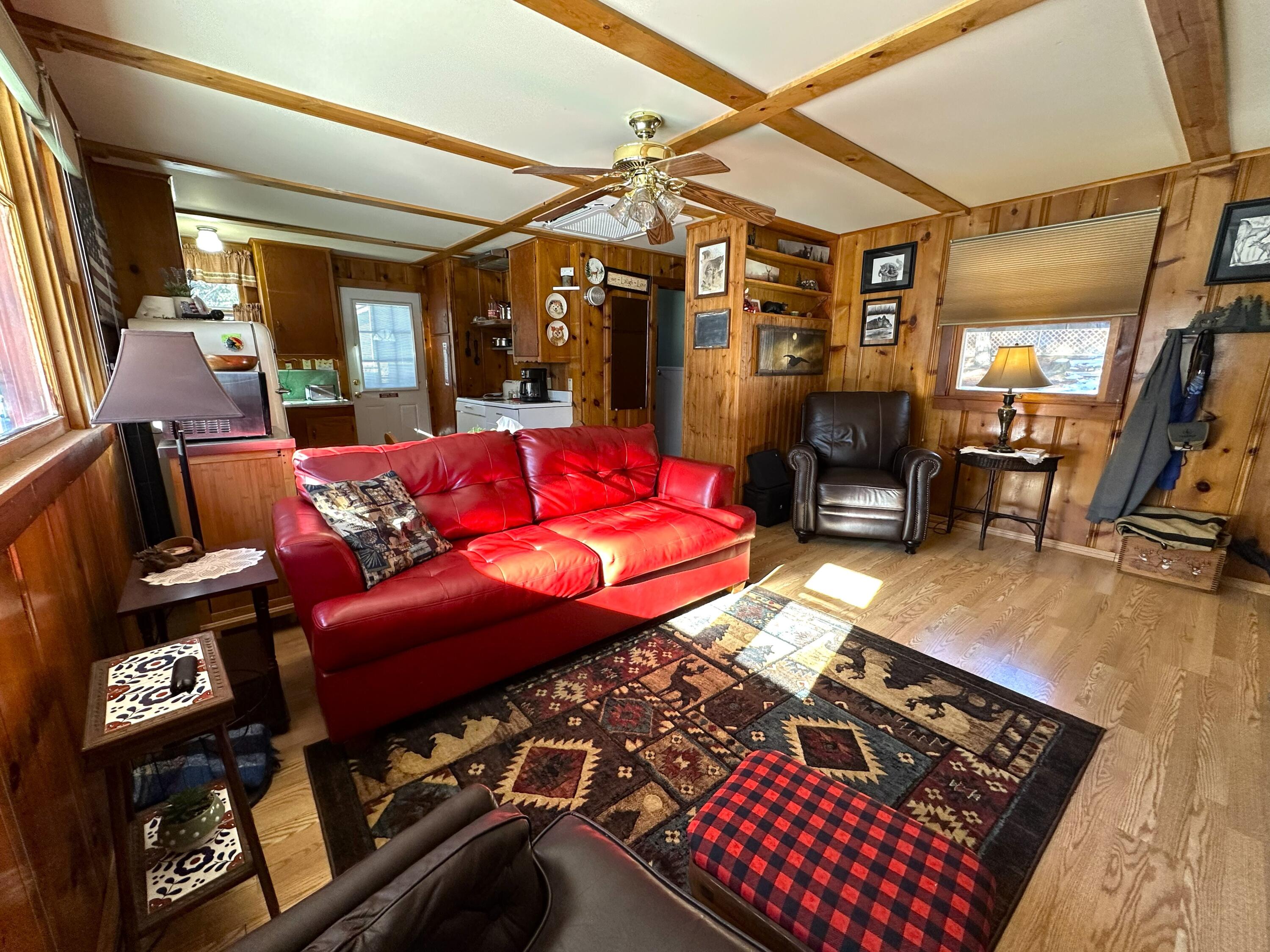 43947 Pine Flat Dr, California Hot Springs, CA 93207