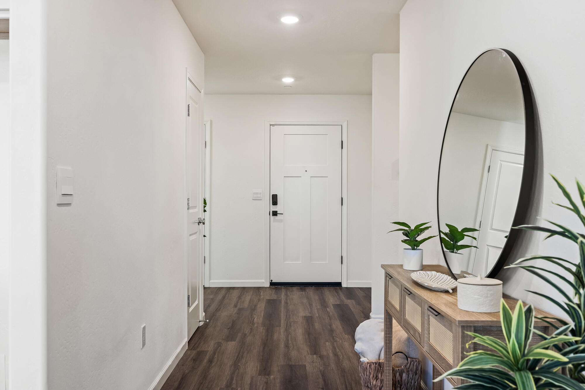 584 Shadow Creek Ct, Tulare, CA 93274