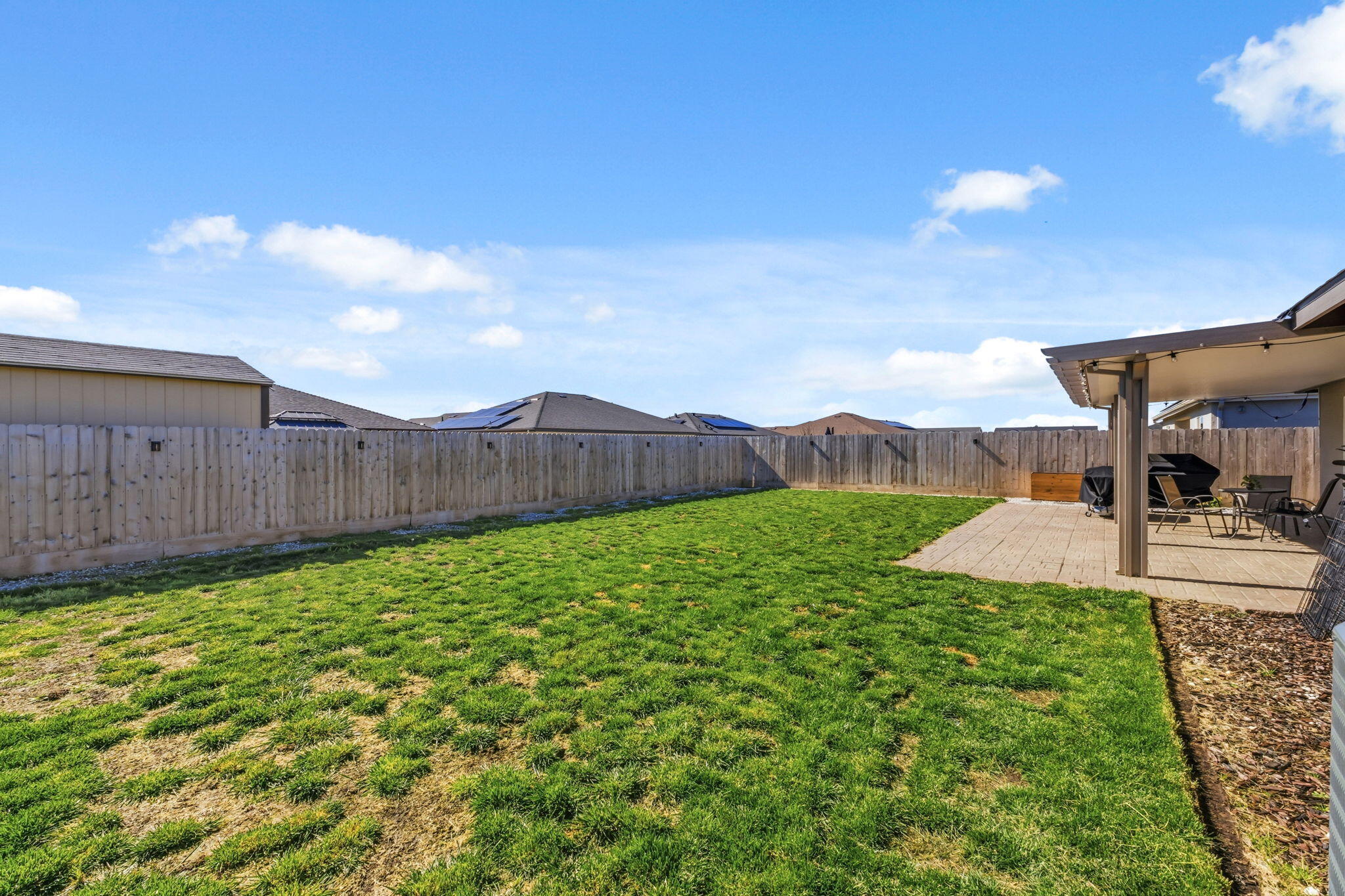 2131 W Ambassador Way, Hanford, CA 93230