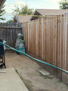 221 S Leggett St, Porterville, CA 93257