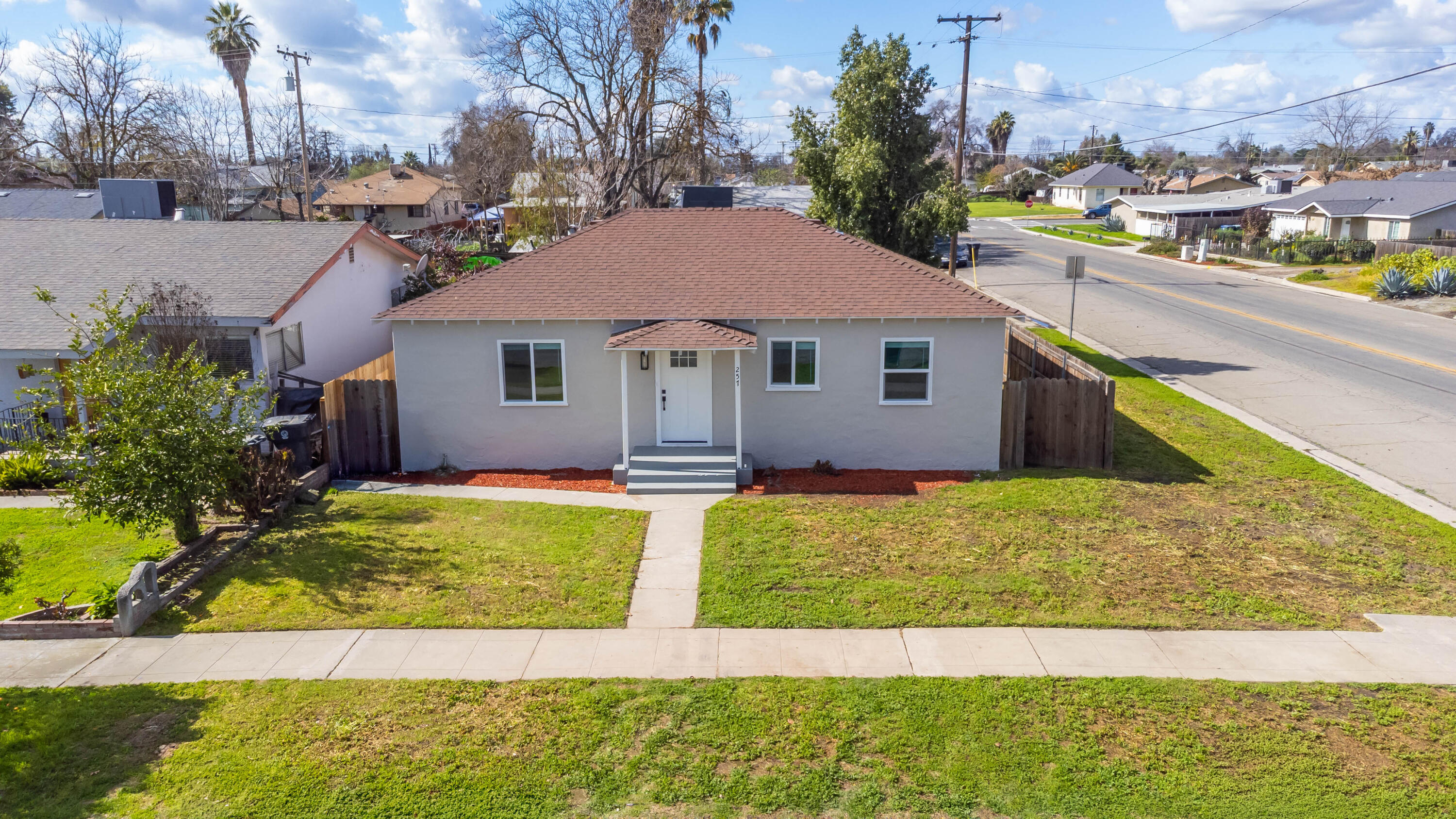 257 N F St, Tulare, CA 93274