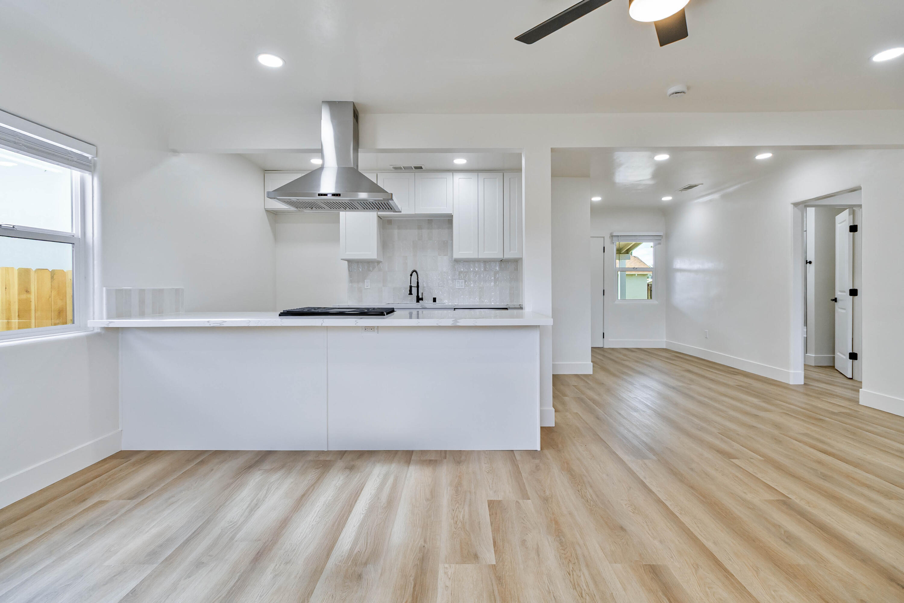 257 N F St, Tulare, CA 93274