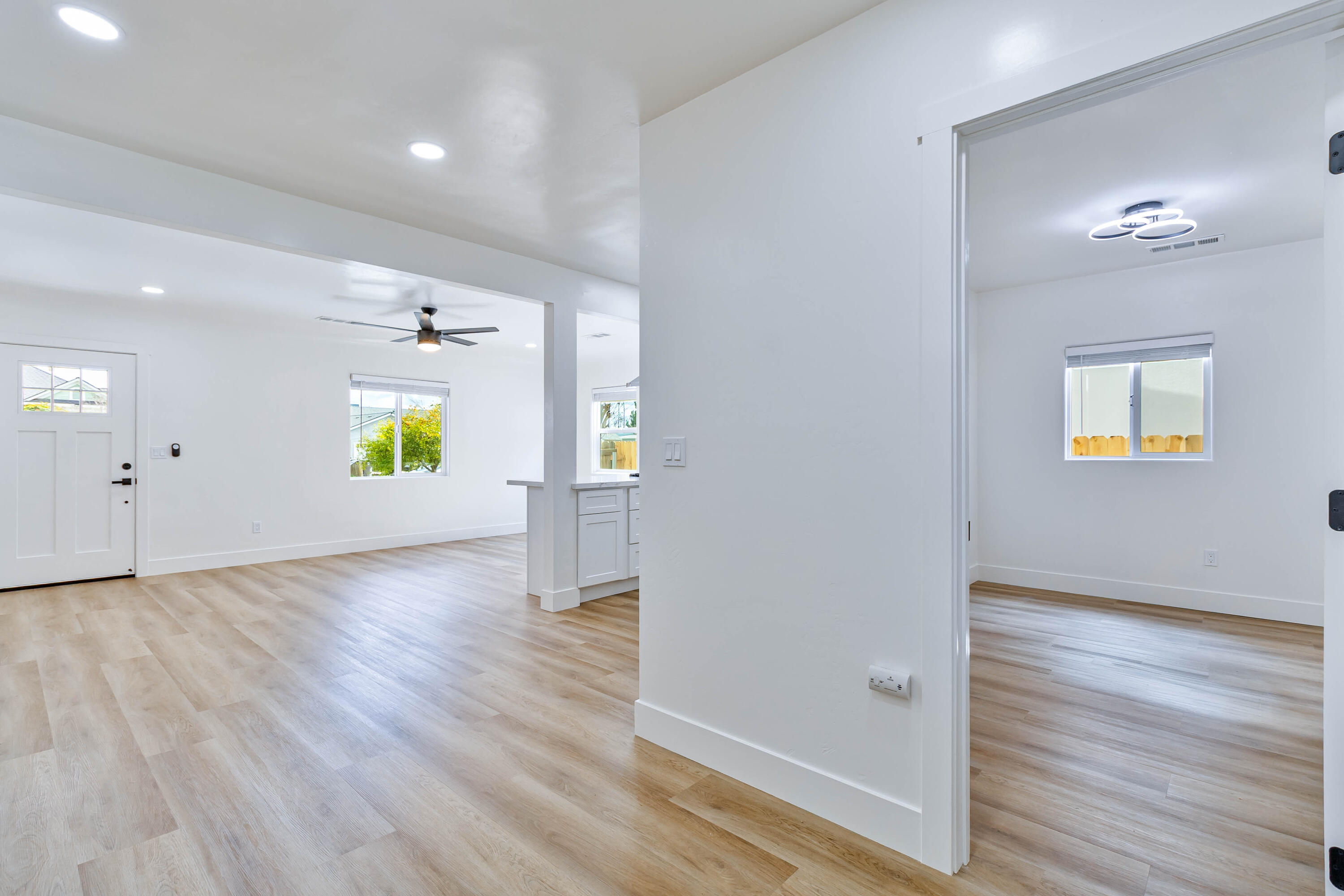 257 N F St, Tulare, CA 93274